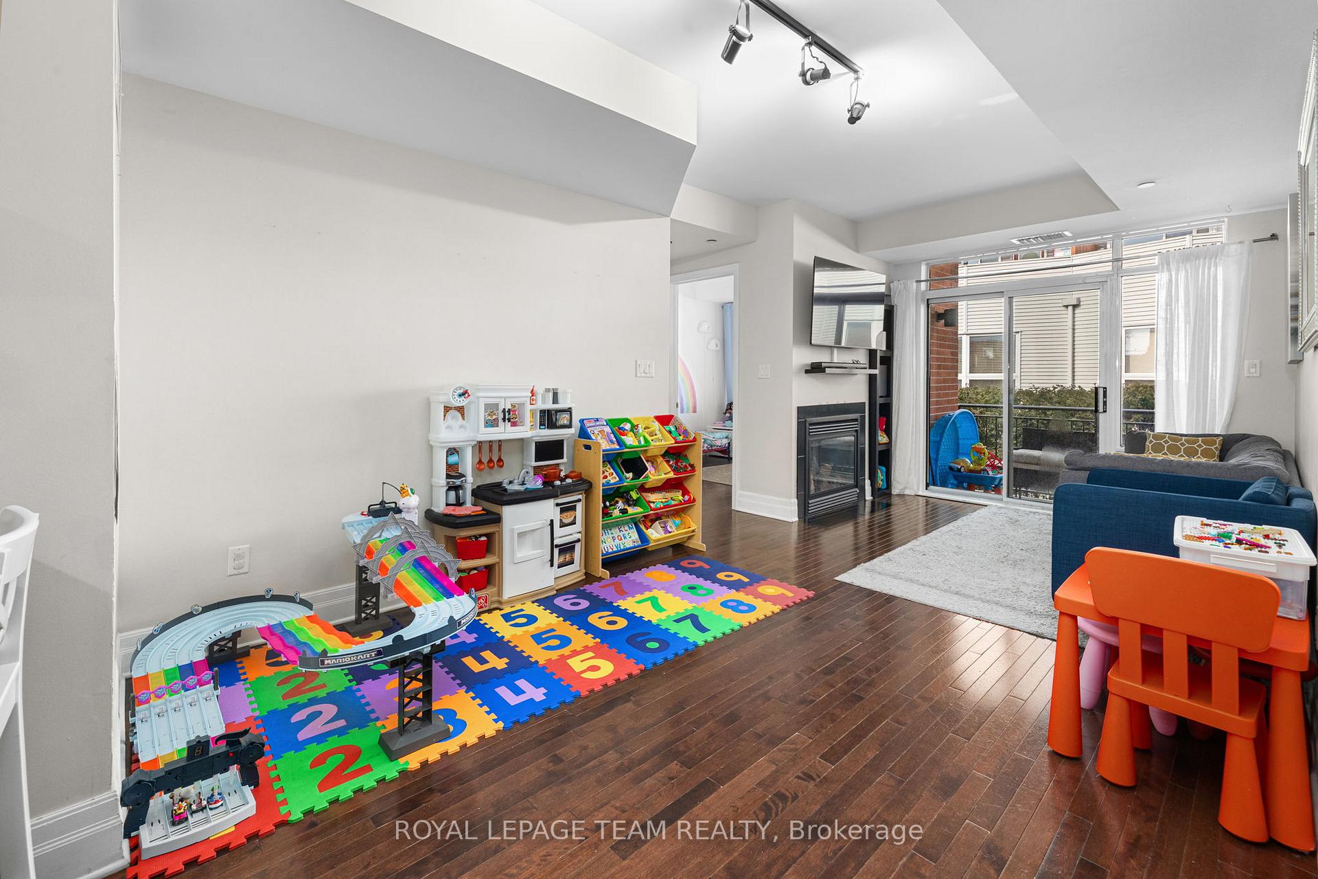 Photo 17 of Unit 212, 950 Marguerite Avenue, Ottawa, Overbrook — HOMEH