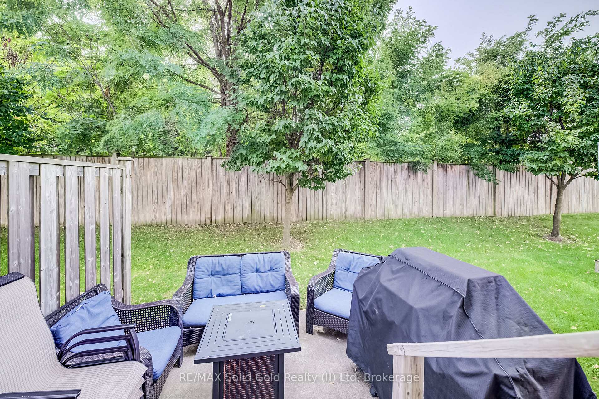 Photo 3 of Unit 18, 105 Pinnacle Drive, Kitchener, Lower Doon — HOMEH