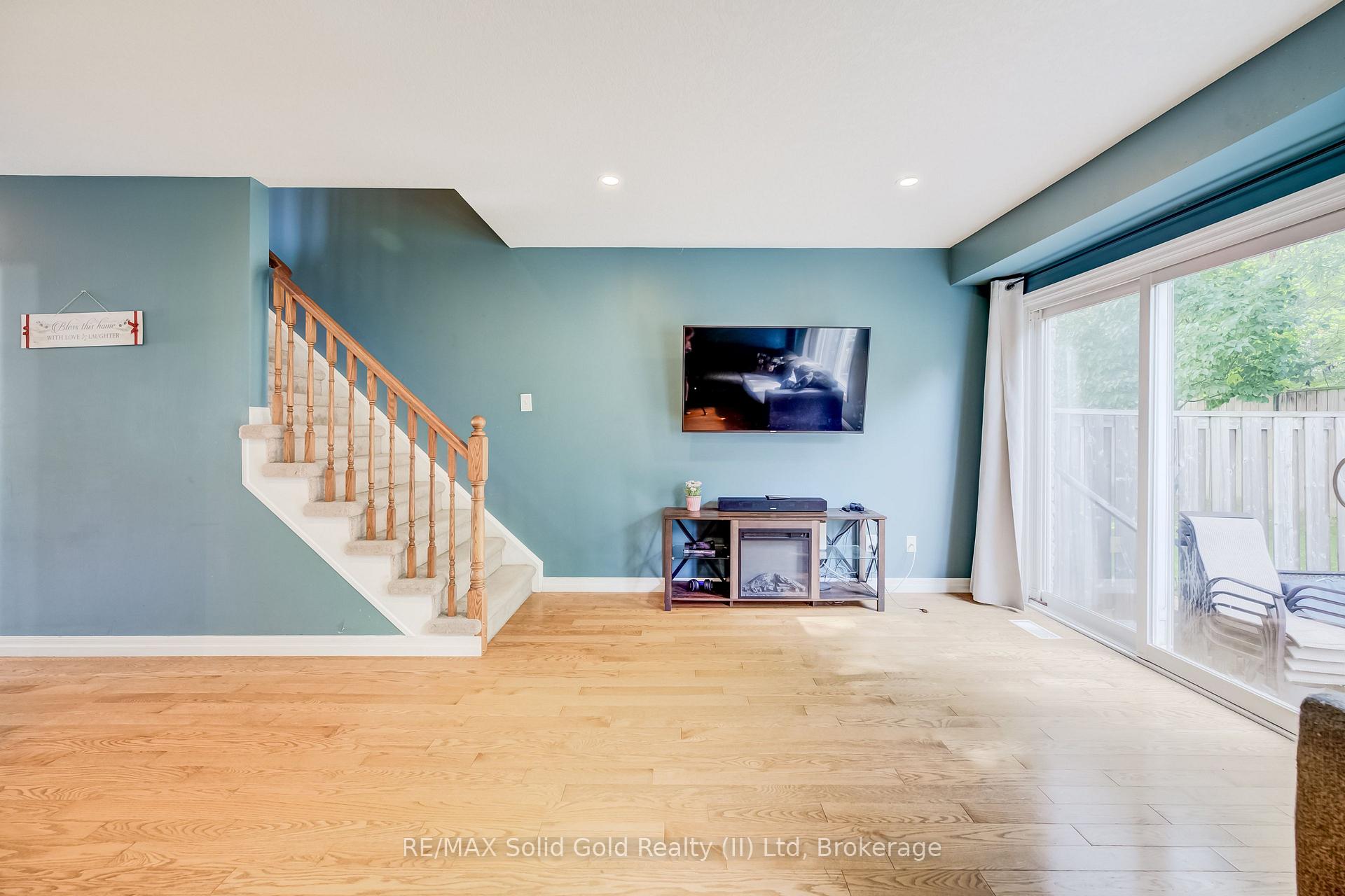 Photo 7 of Unit 18, 105 Pinnacle Drive, Kitchener, Lower Doon — HOMEH