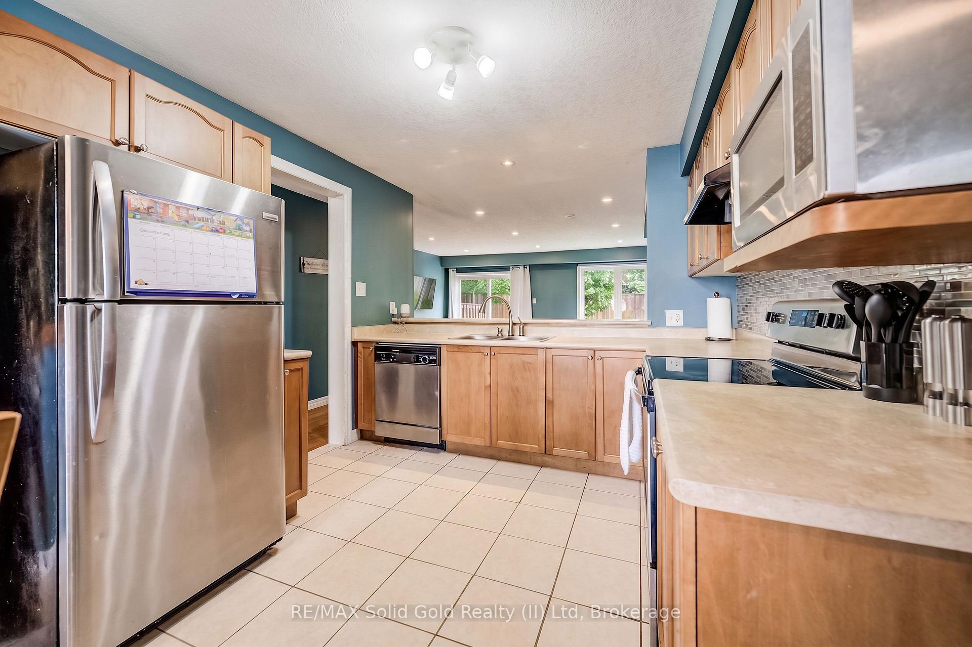 Photo 11 of Unit 18, 105 Pinnacle Drive, Kitchener, Lower Doon — HOMEH