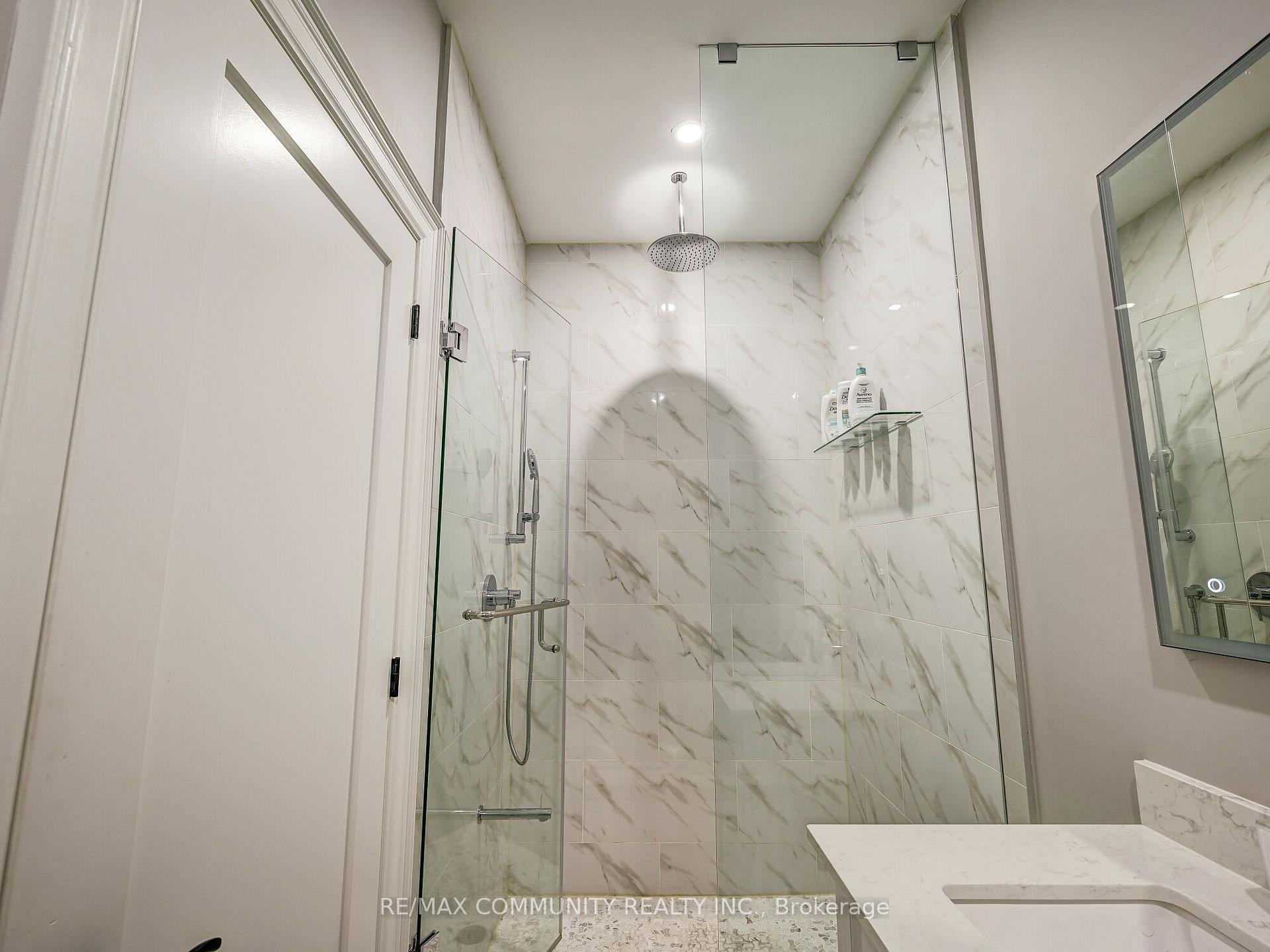 Photo 21 of 75 Havagal Crescent, Markham, Unionville — HOMEH