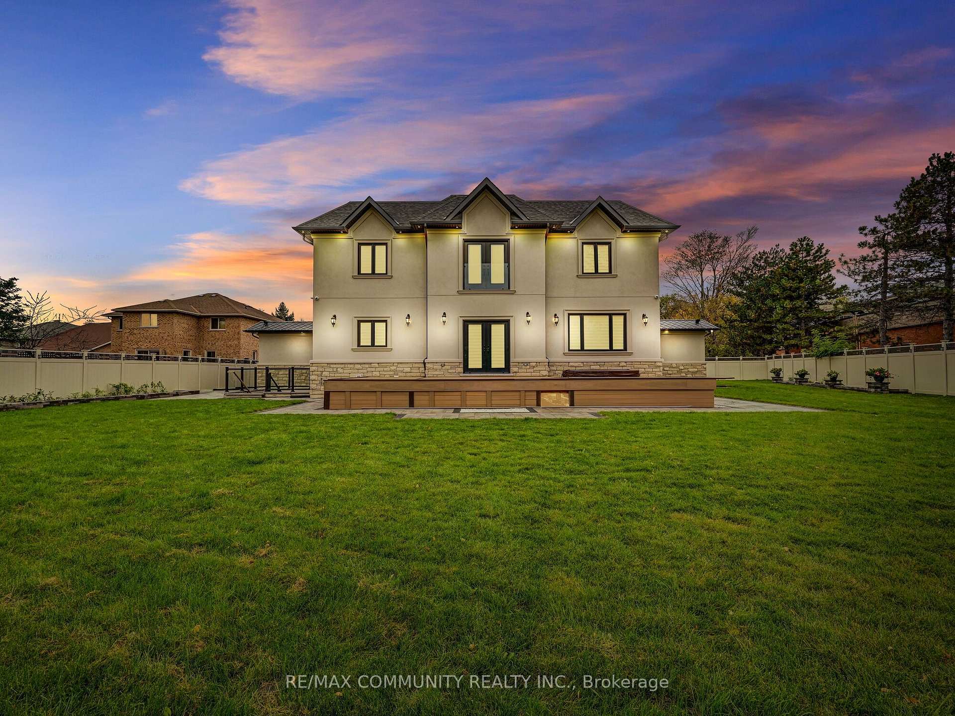 Photo 32 of 75 Havagal Crescent, Markham, Unionville — HOMEH