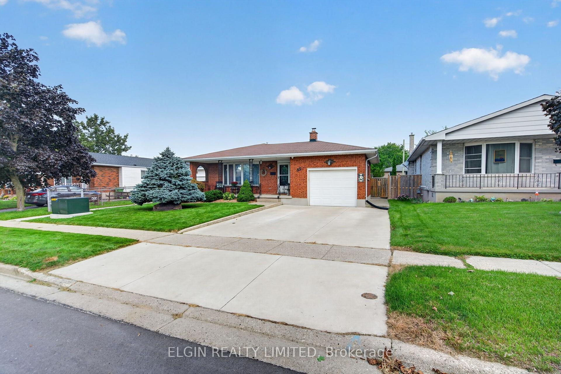 Photo 2 of 35 Leger Avenue, St. Thomas — HOMEH