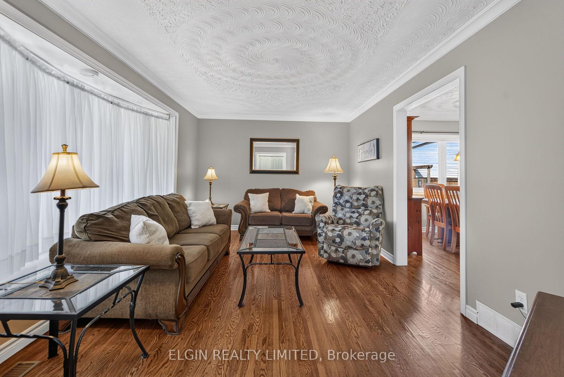Photo 4 of 35 Leger Avenue, St. Thomas — HOMEH