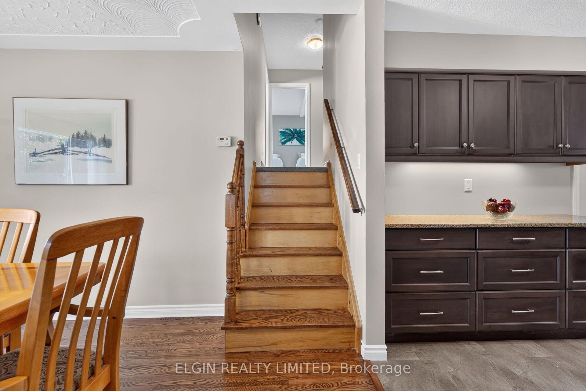 Photo 12 of 35 Leger Avenue, St. Thomas — HOMEH