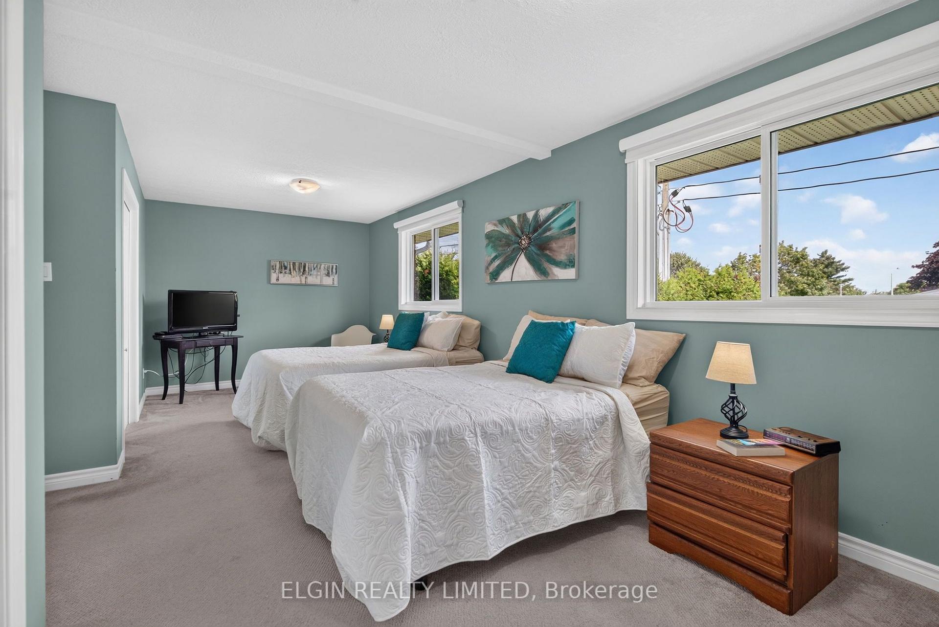 Photo 17 of 35 Leger Avenue, St. Thomas — HOMEH
