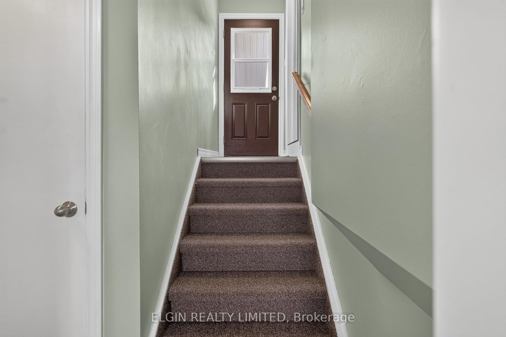 Photo 22 of 35 Leger Avenue, St. Thomas — HOMEH