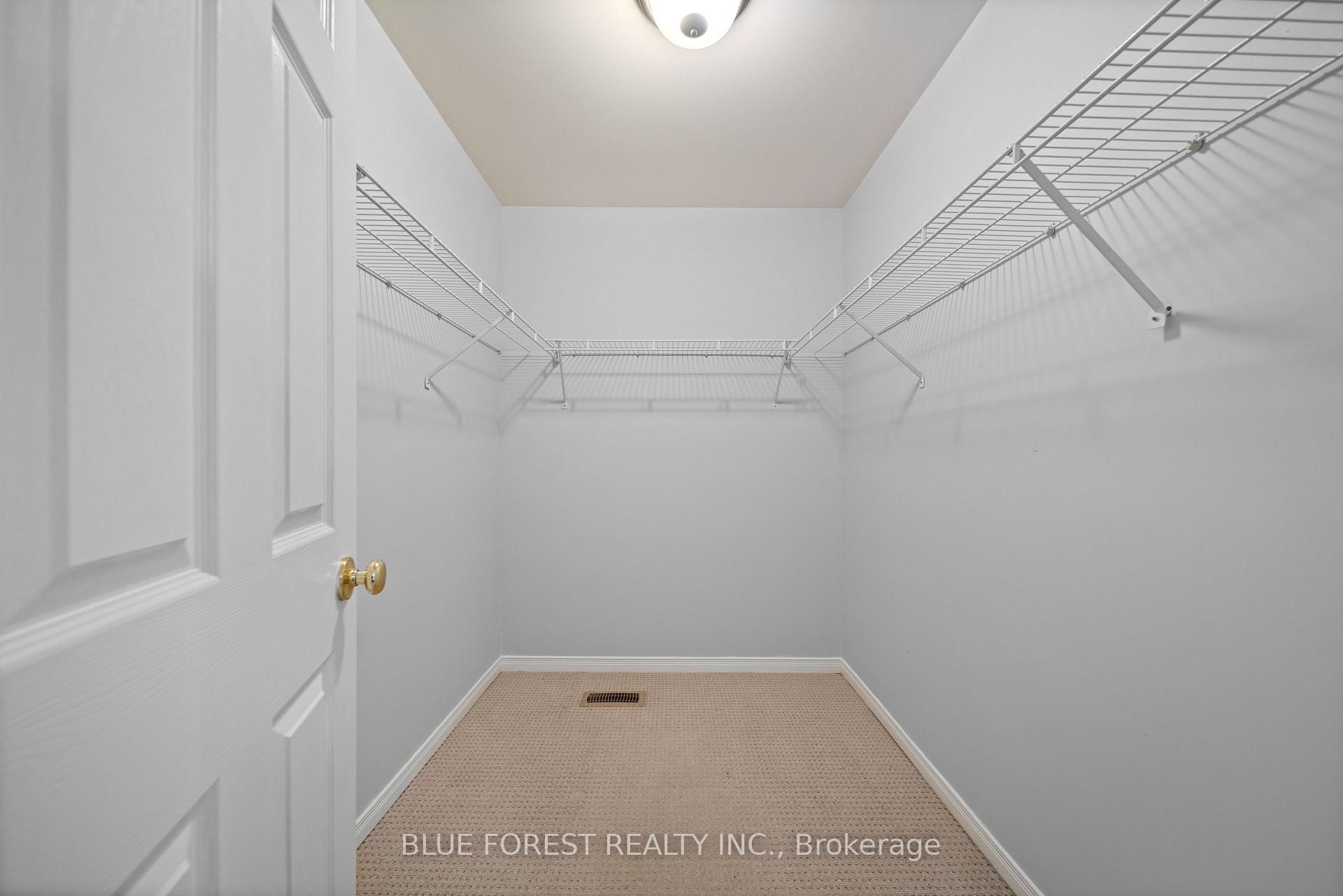 Photo 18 of 163 Emerald Road, London, South U — HOMEH