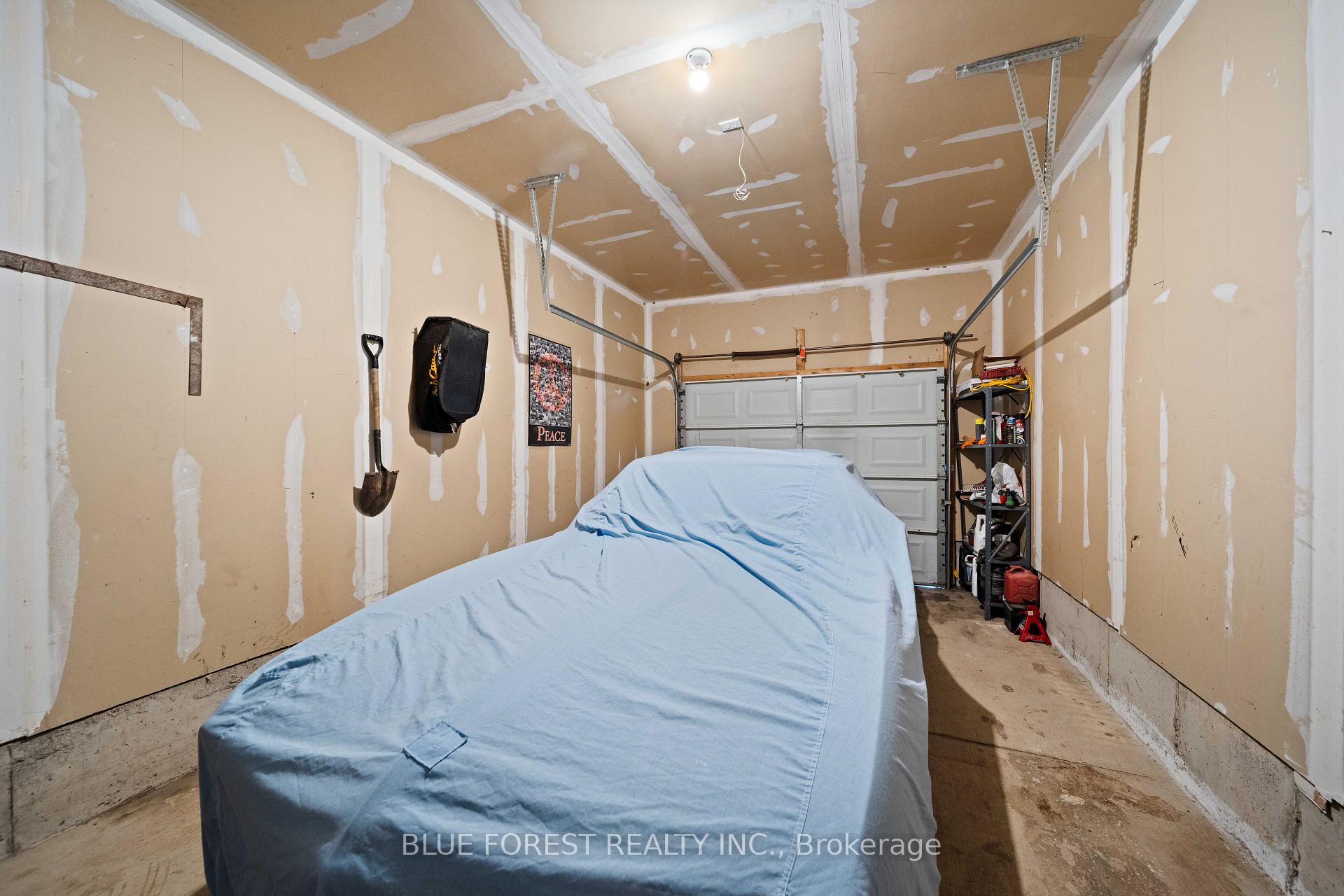 Photo 32 of 163 Emerald Road, London, South U — HOMEH