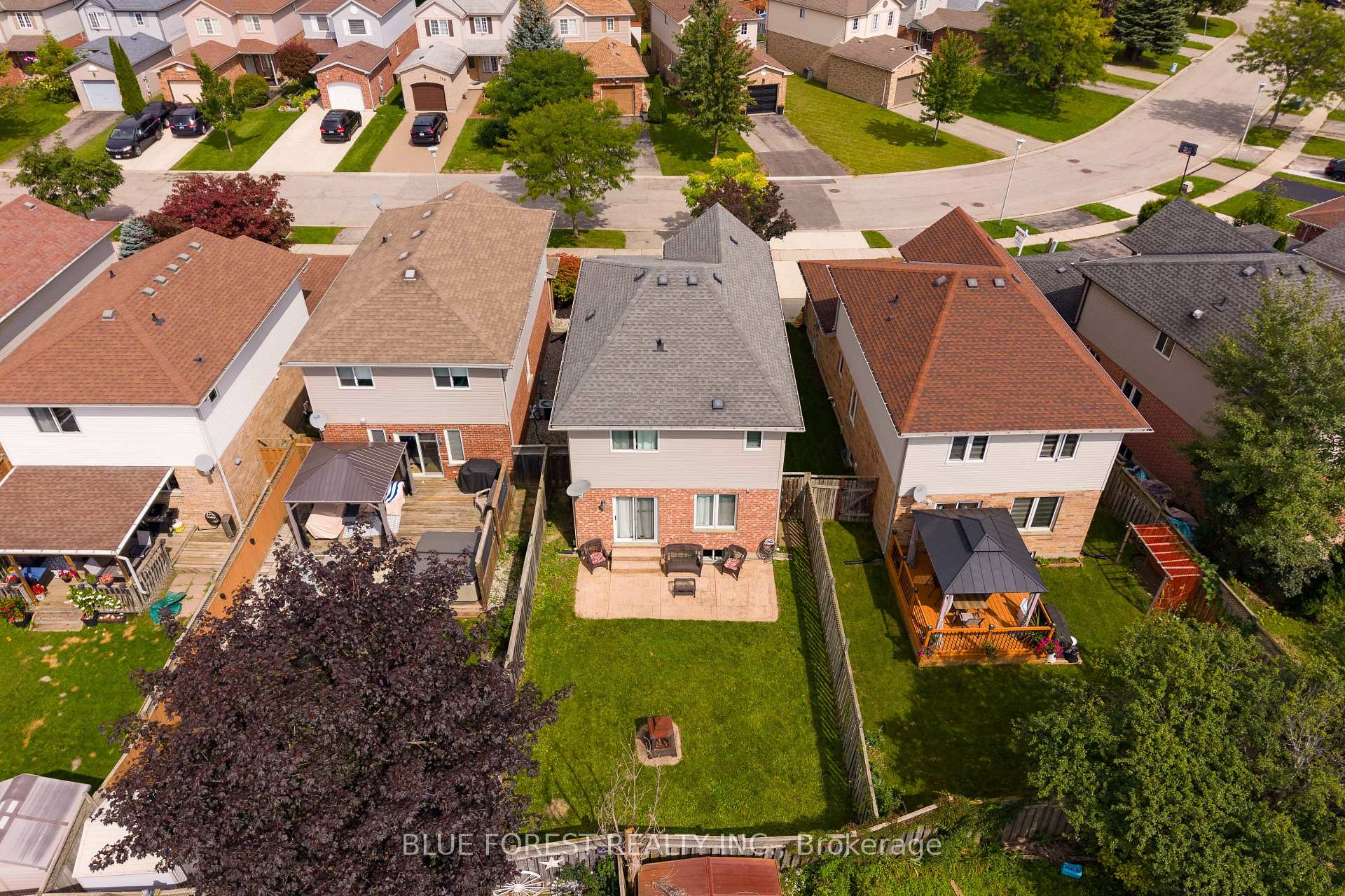 Photo 38 of 163 Emerald Road, London, South U — HOMEH
