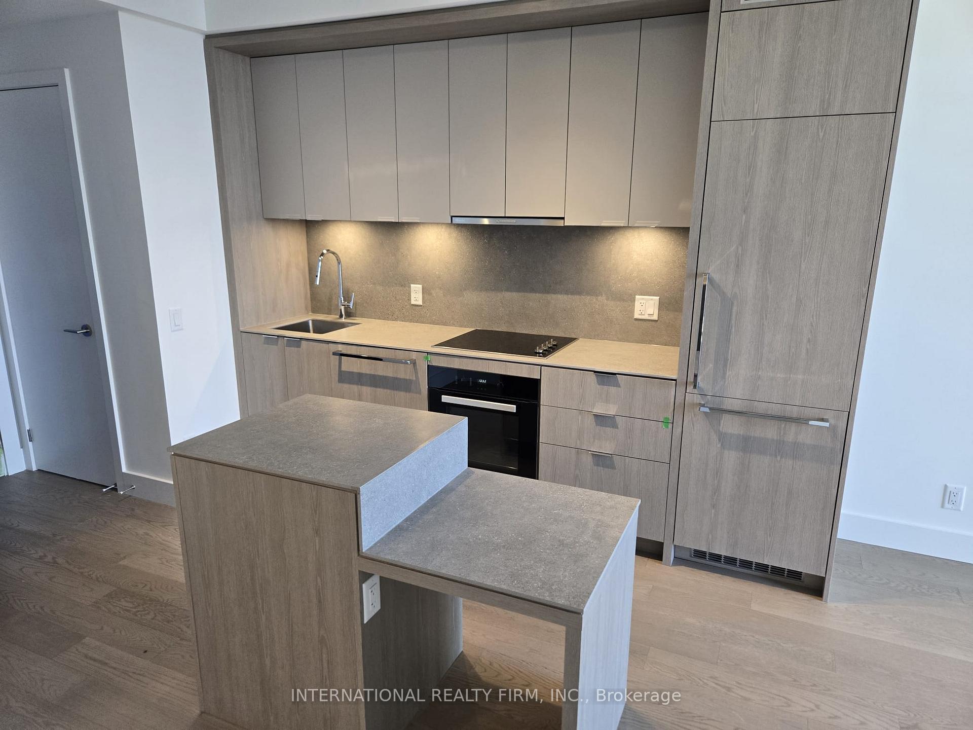 Photo 19 of Unit 1002, 6 Greenbriar Road E, North York, Bayview Village — HOMEH