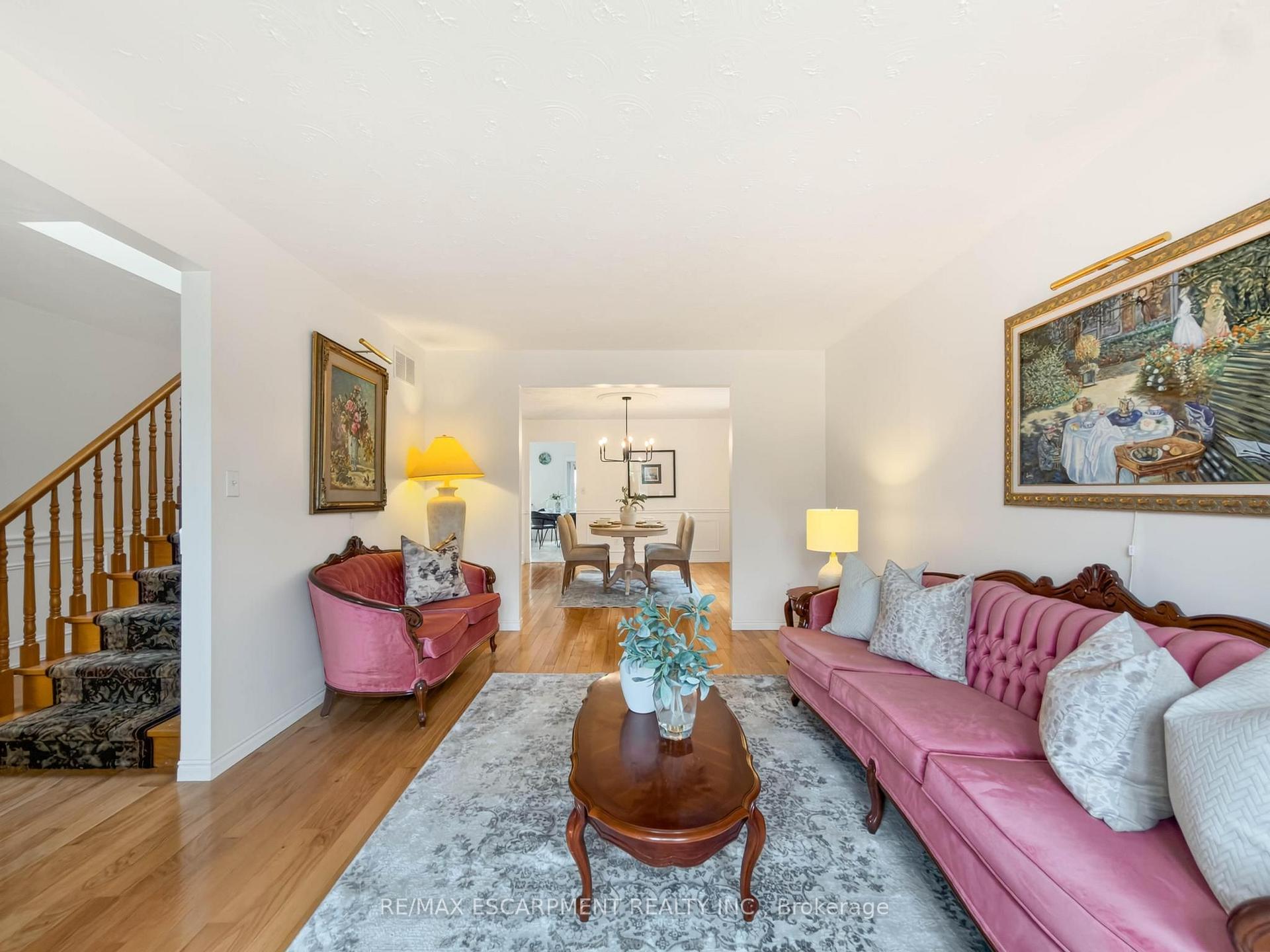 Photo 6 of 1236 Thorpe Road, Burlington, Brant — HOMEH