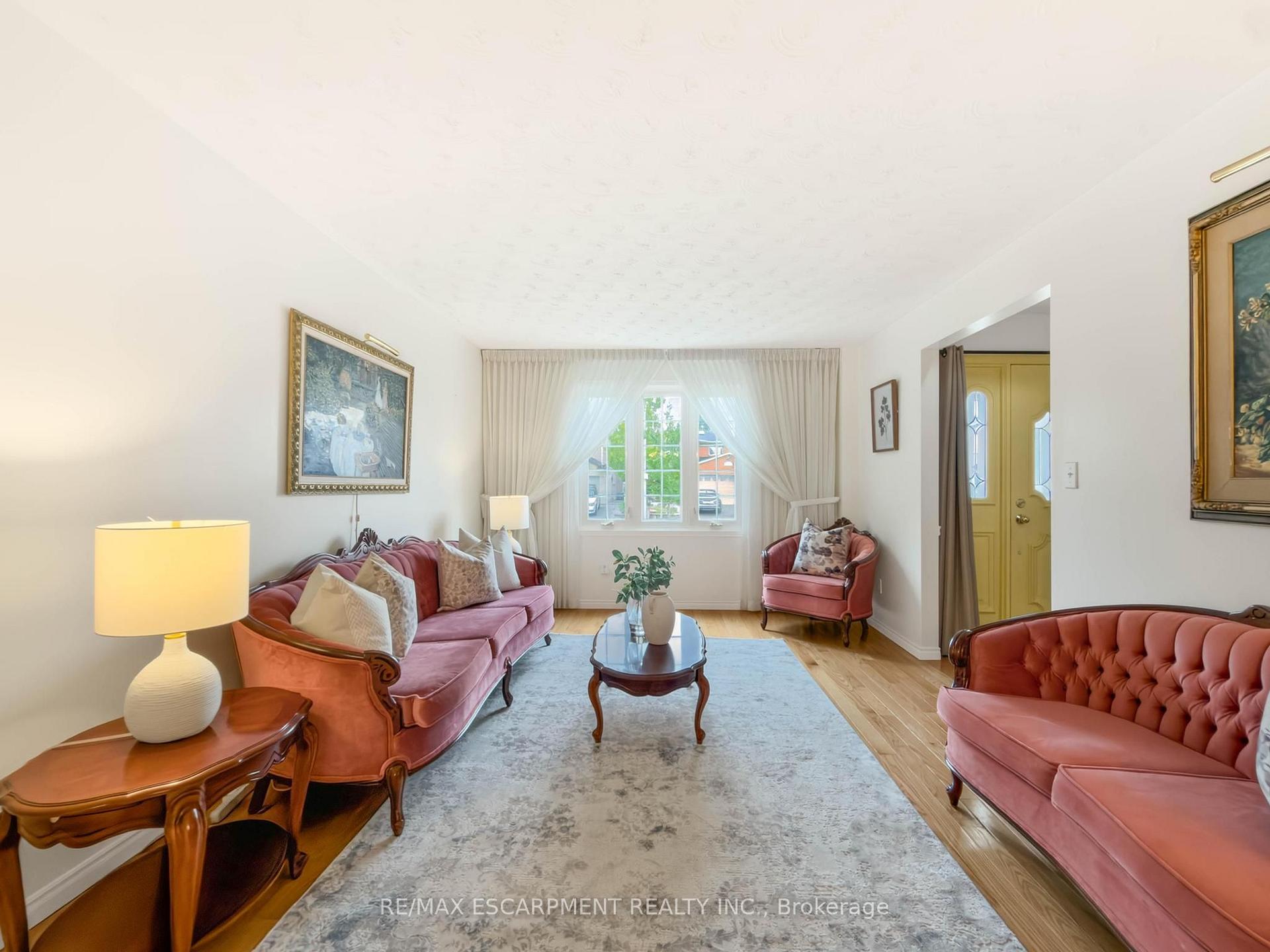 Photo 7 of 1236 Thorpe Road, Burlington, Brant — HOMEH