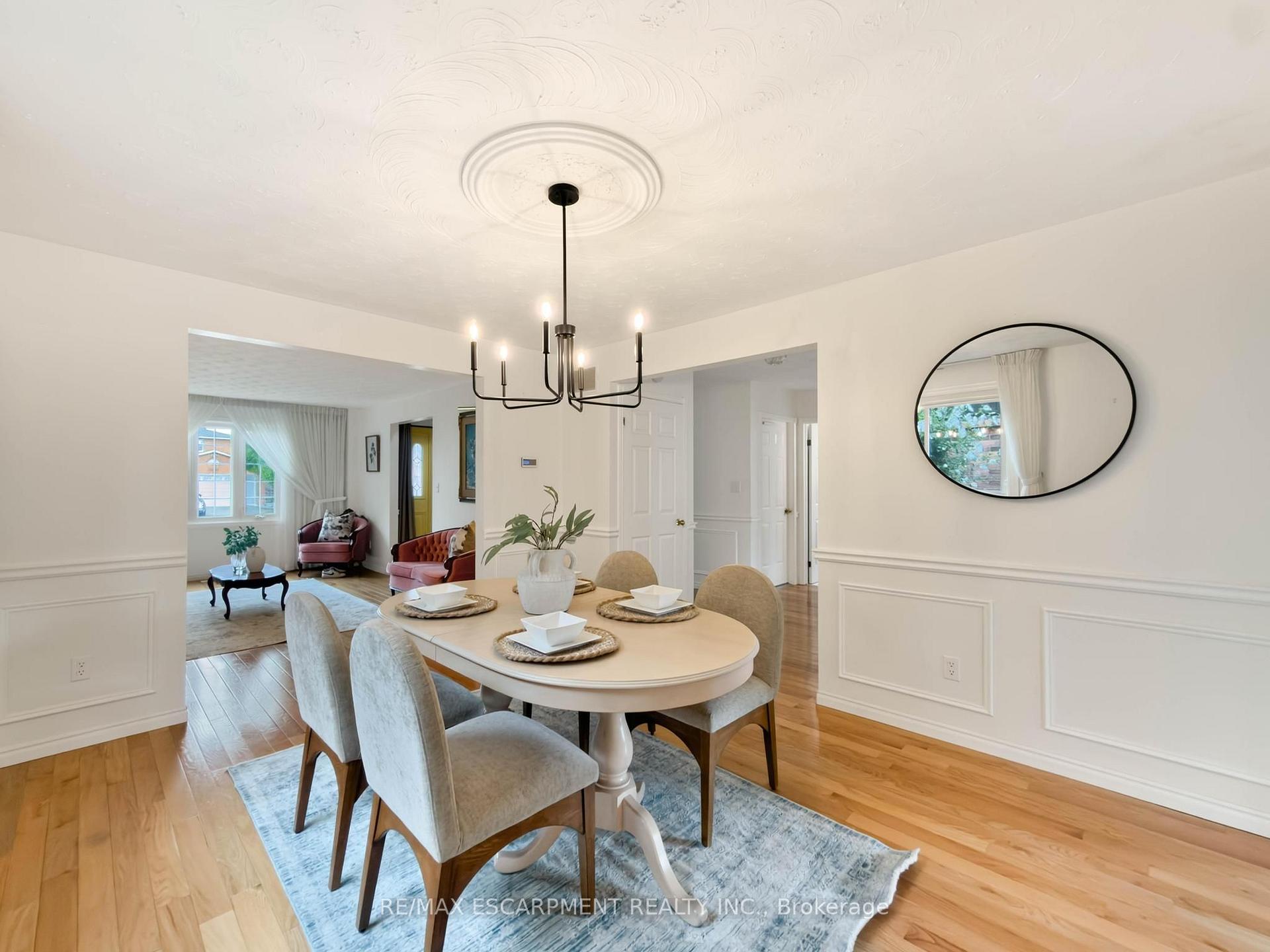 Photo 9 of 1236 Thorpe Road, Burlington, Brant — HOMEH