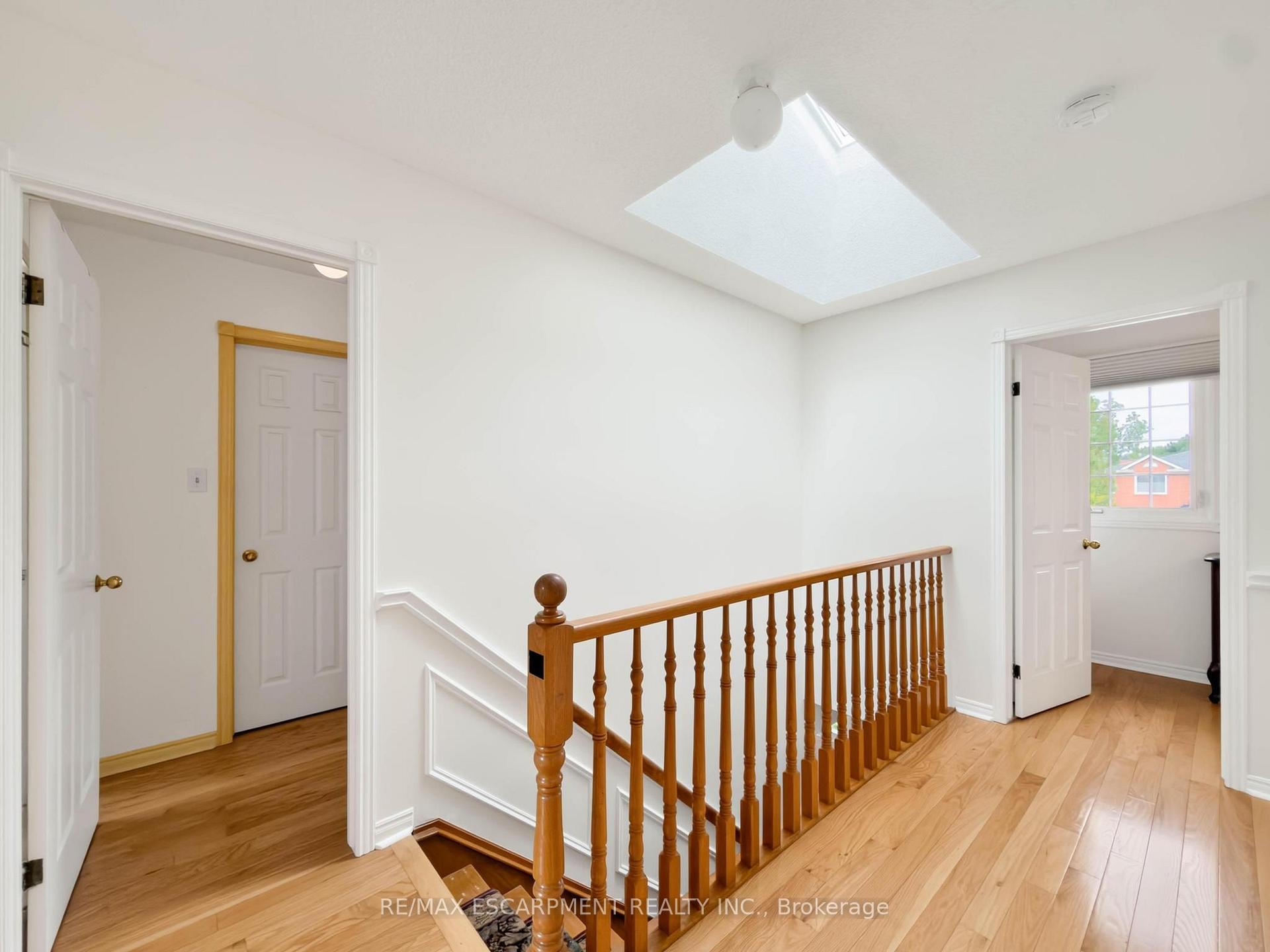 Photo 25 of 1236 Thorpe Road, Burlington, Brant — HOMEH