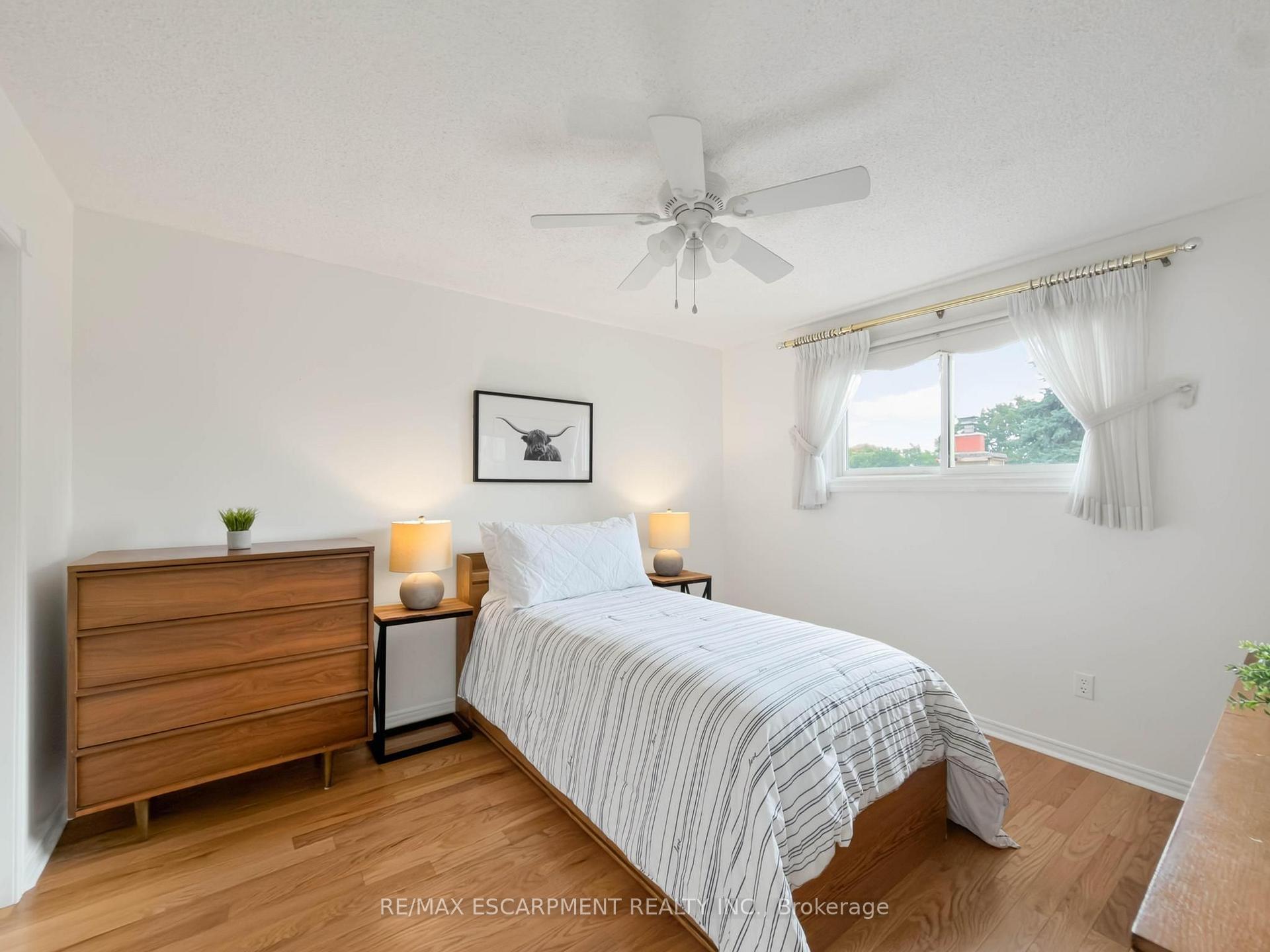 Photo 27 of 1236 Thorpe Road, Burlington, Brant — HOMEH