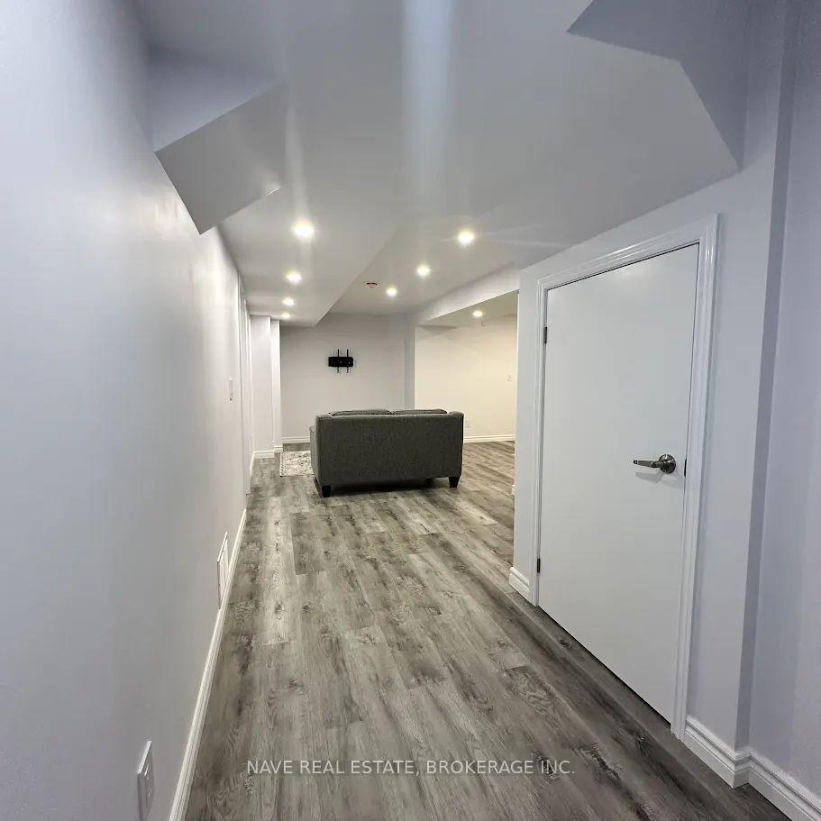 Photo 6 of Unit Basement, 2 Dumaurier Crescent, Richmond Hill, Devonsleigh — HOMEH