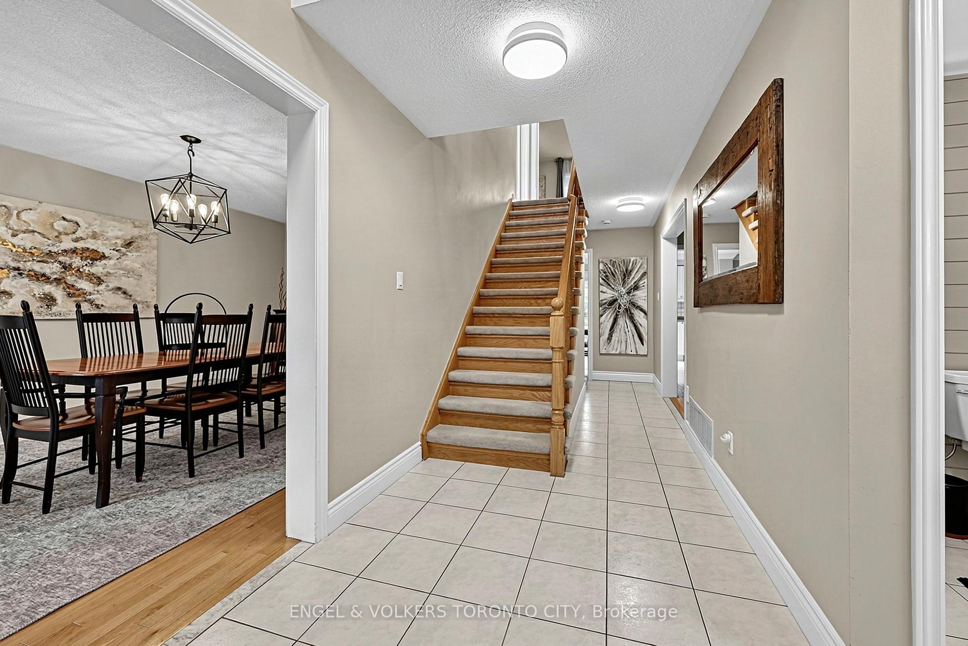 Photo 16 of 20 Speirs Road, Barrie, Holly — HOMEH