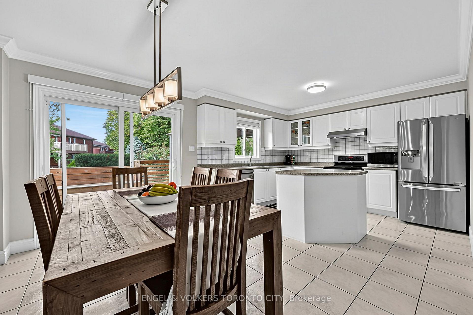 Photo 24 of 20 Speirs Road, Barrie, Holly — HOMEH