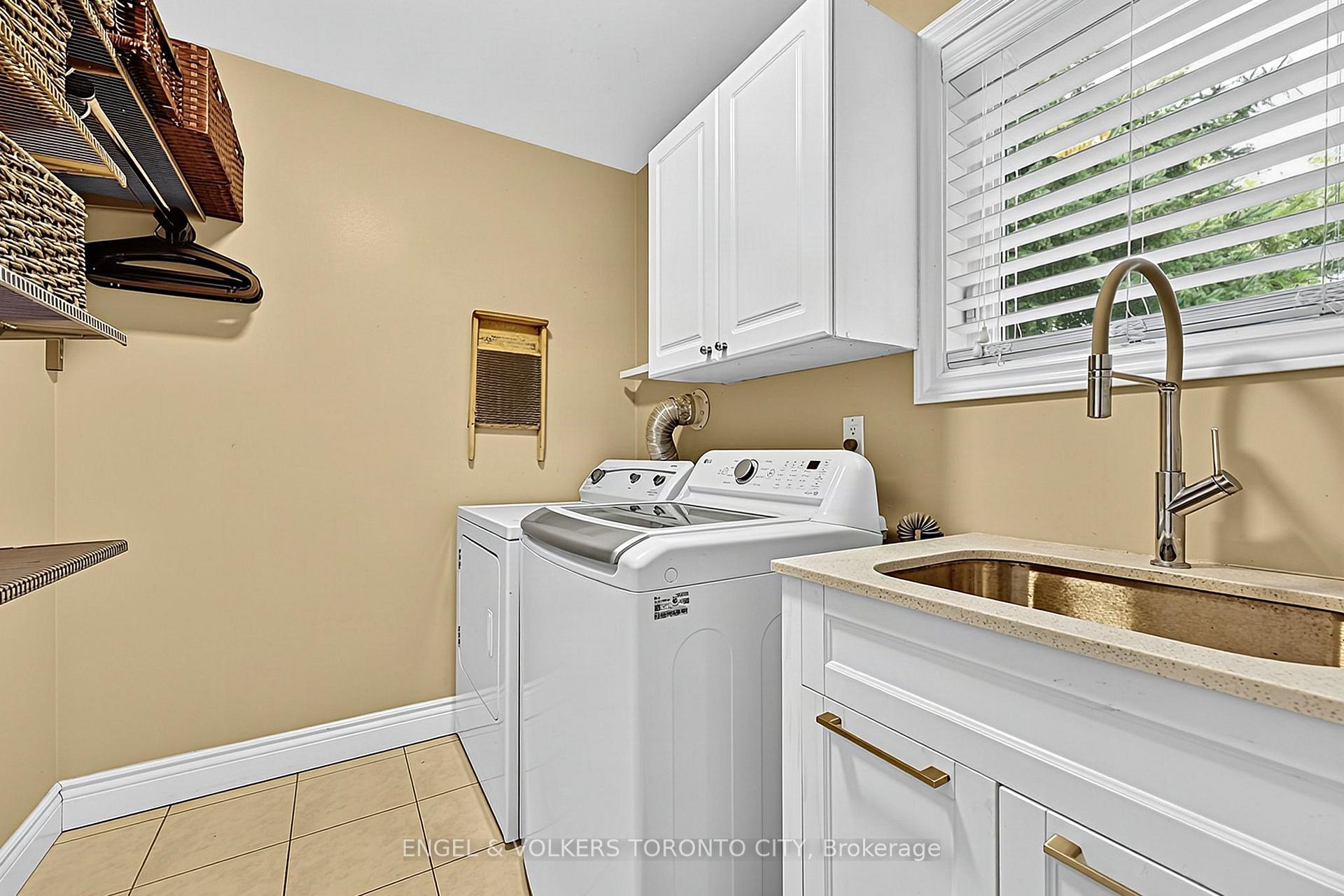 Photo 39 of 20 Speirs Road, Barrie, Holly — HOMEH