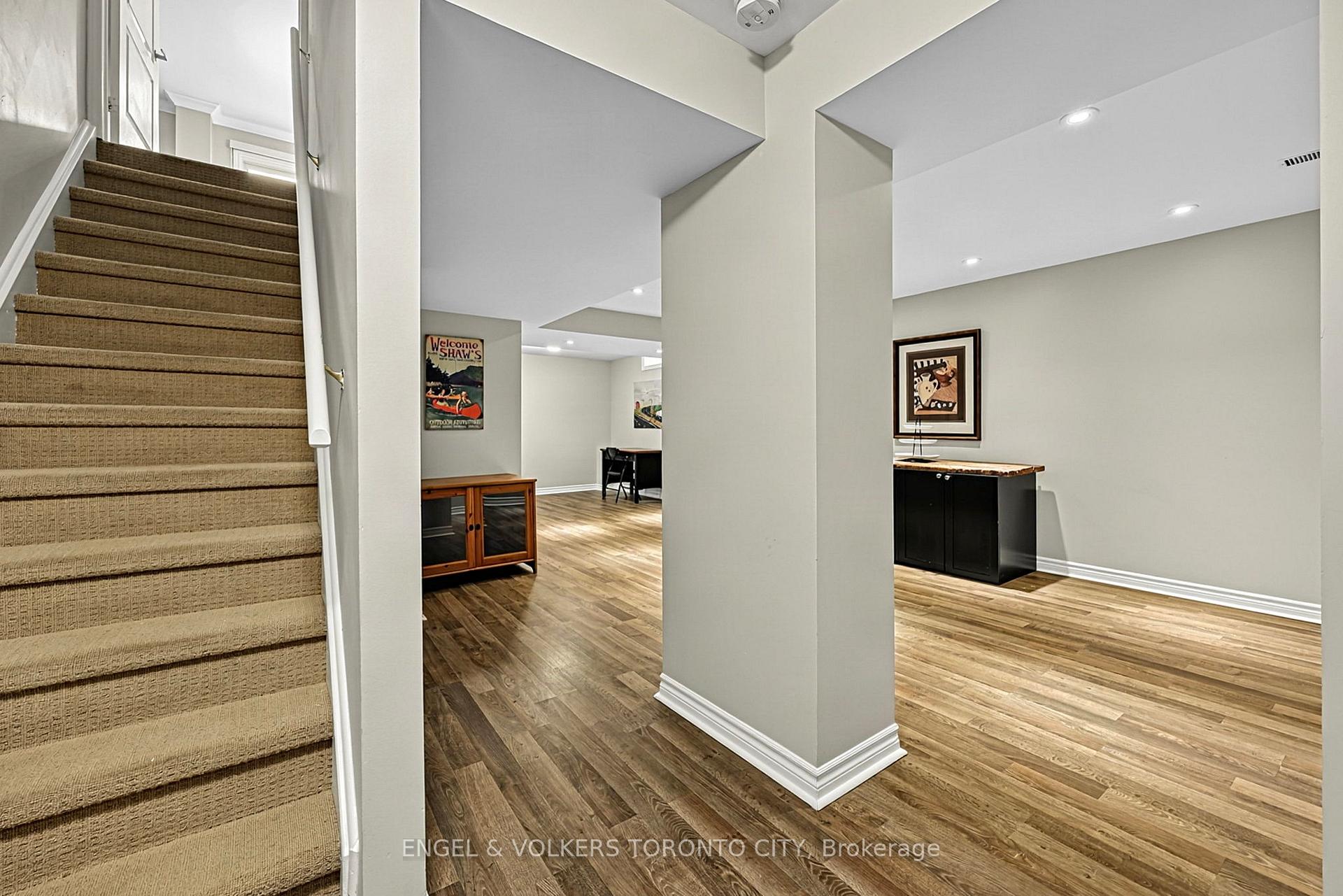 Photo 41 of 20 Speirs Road, Barrie, Holly — HOMEH