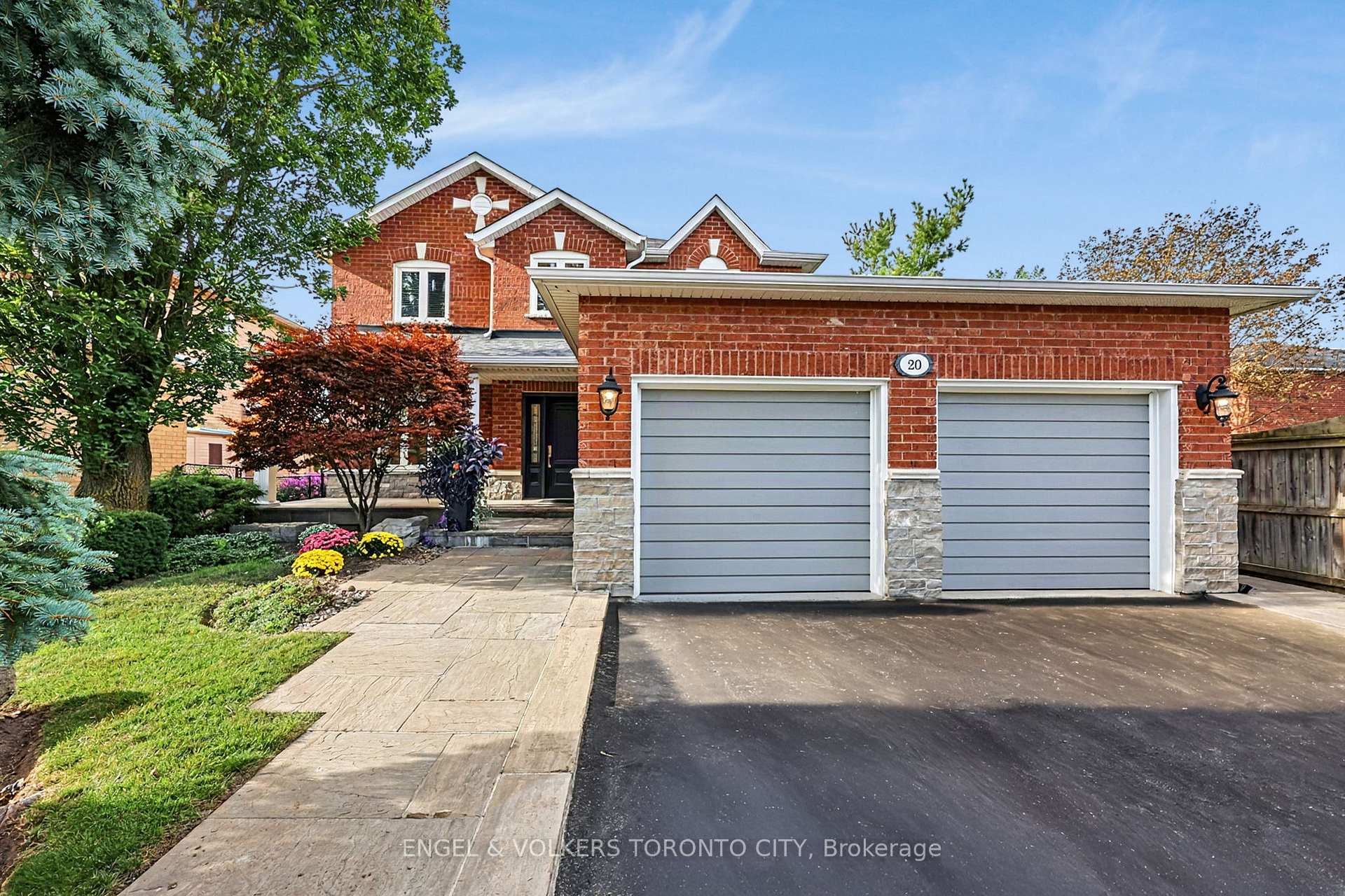 Photo 12 of 20 Speirs Road, Barrie, Holly — HOMEH