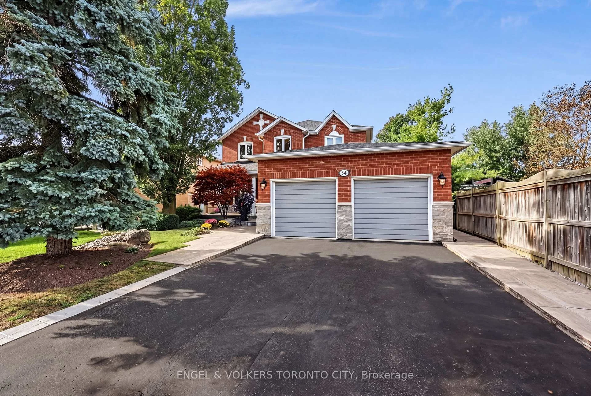 Photo 6 of 20 Speirs Road, Barrie, Holly — HOMEH