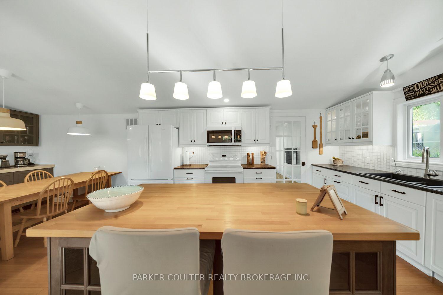 Photo 11 of 1811 Tiny Beaches Road S, Tiny, Rural Tiny — HOMEH