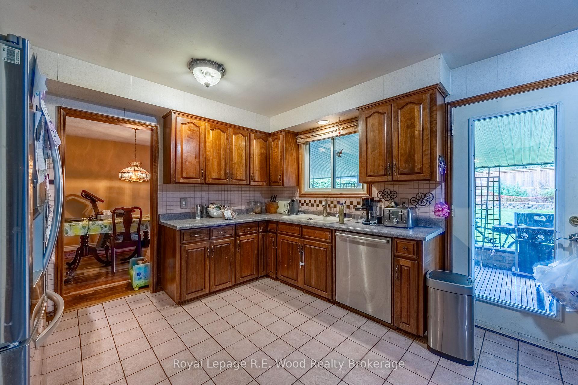 Photo 8 of 4 Owl Drive, Tillsonburg — HOMEH