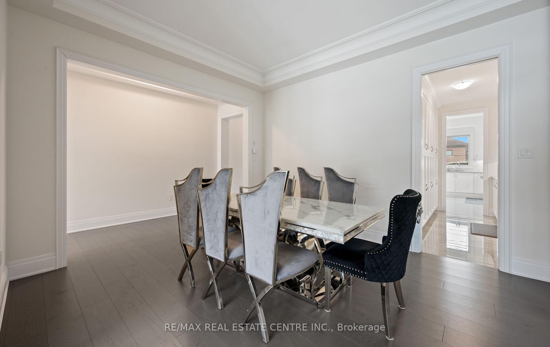 Photo 8 of 160 Wainfleet Crescent, Vaughan, Vellore Village — HOMEH