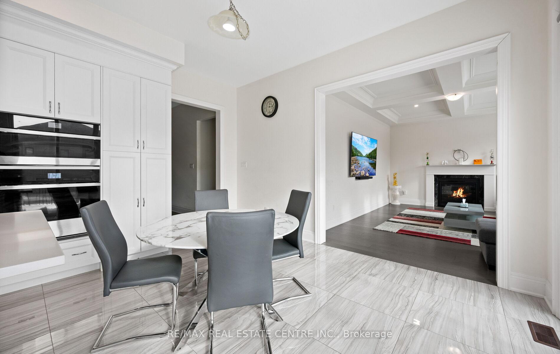Photo 20 of 160 Wainfleet Crescent, Vaughan, Vellore Village — HOMEH