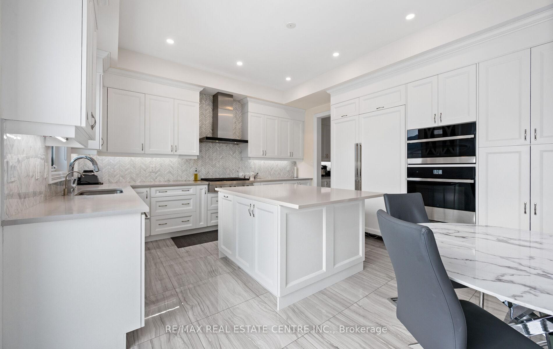 Photo 21 of 160 Wainfleet Crescent, Vaughan, Vellore Village — HOMEH