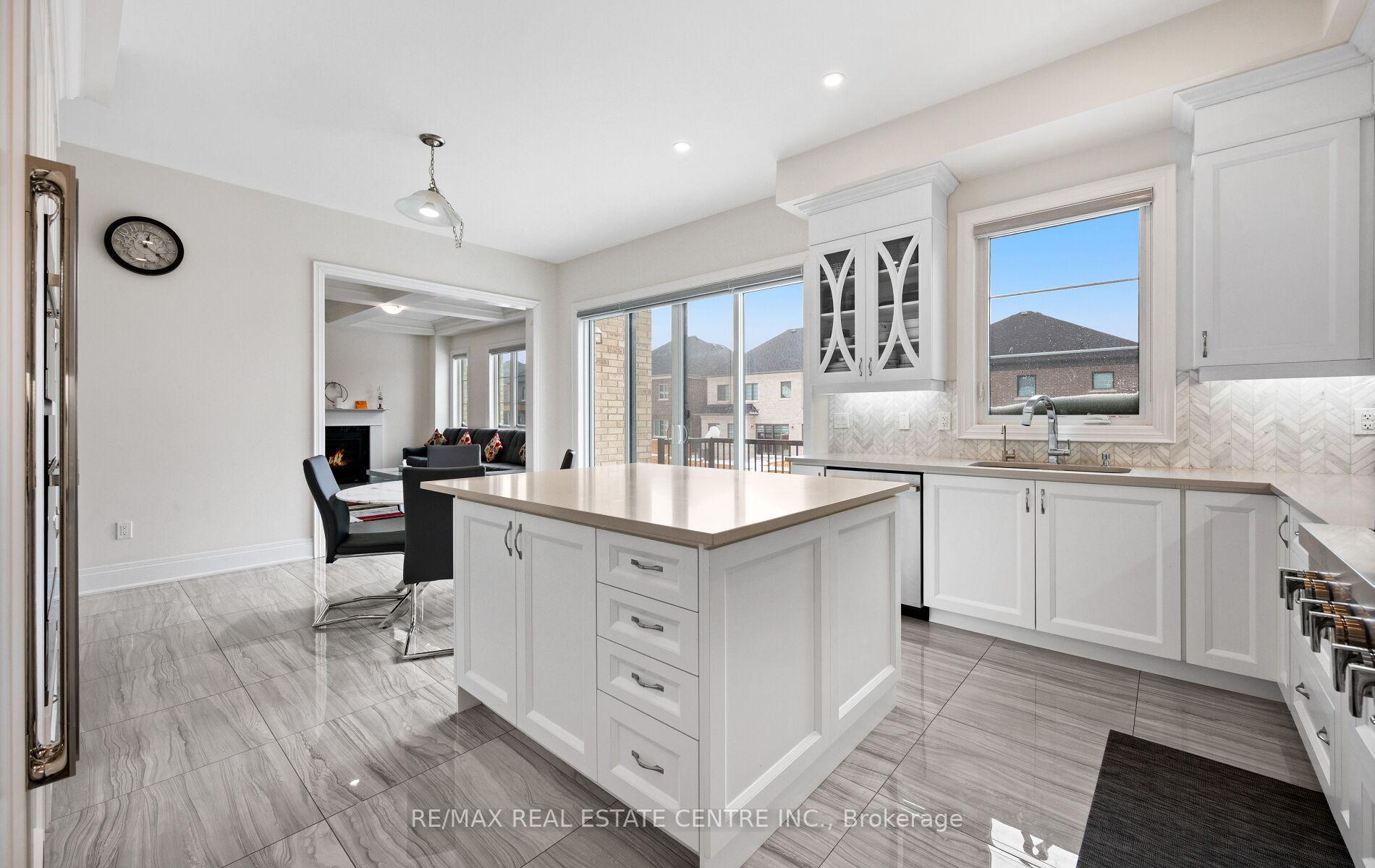 Photo 27 of 160 Wainfleet Crescent, Vaughan, Vellore Village — HOMEH