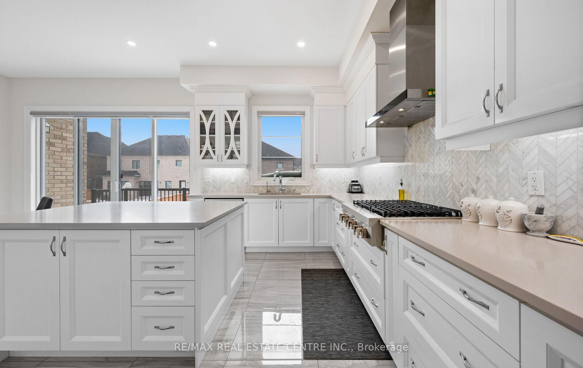 Photo 28 of 160 Wainfleet Crescent, Vaughan, Vellore Village — HOMEH