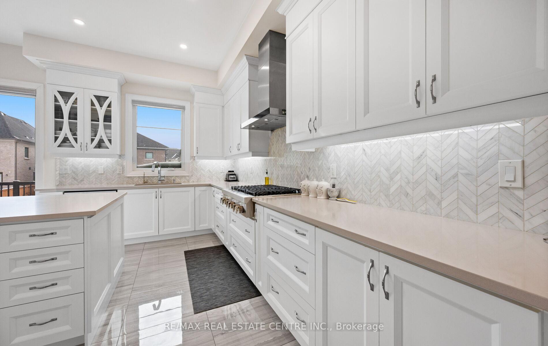 Photo 29 of 160 Wainfleet Crescent, Vaughan, Vellore Village — HOMEH