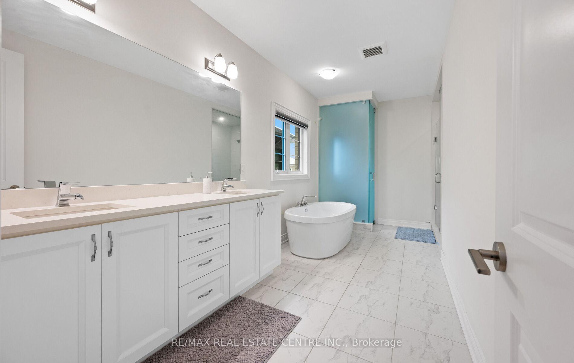 Photo 34 of 160 Wainfleet Crescent, Vaughan, Vellore Village — HOMEH