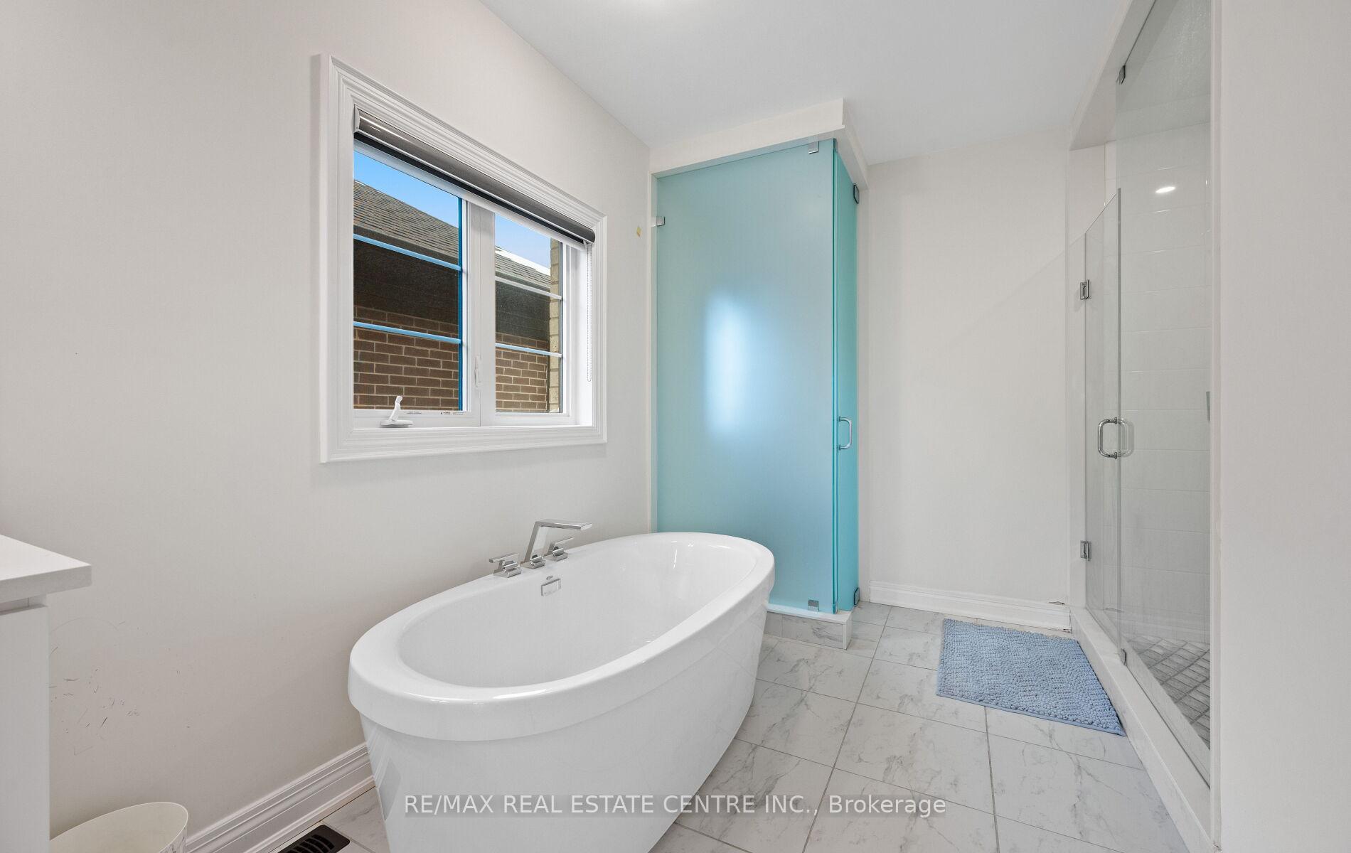 Photo 35 of 160 Wainfleet Crescent, Vaughan, Vellore Village — HOMEH