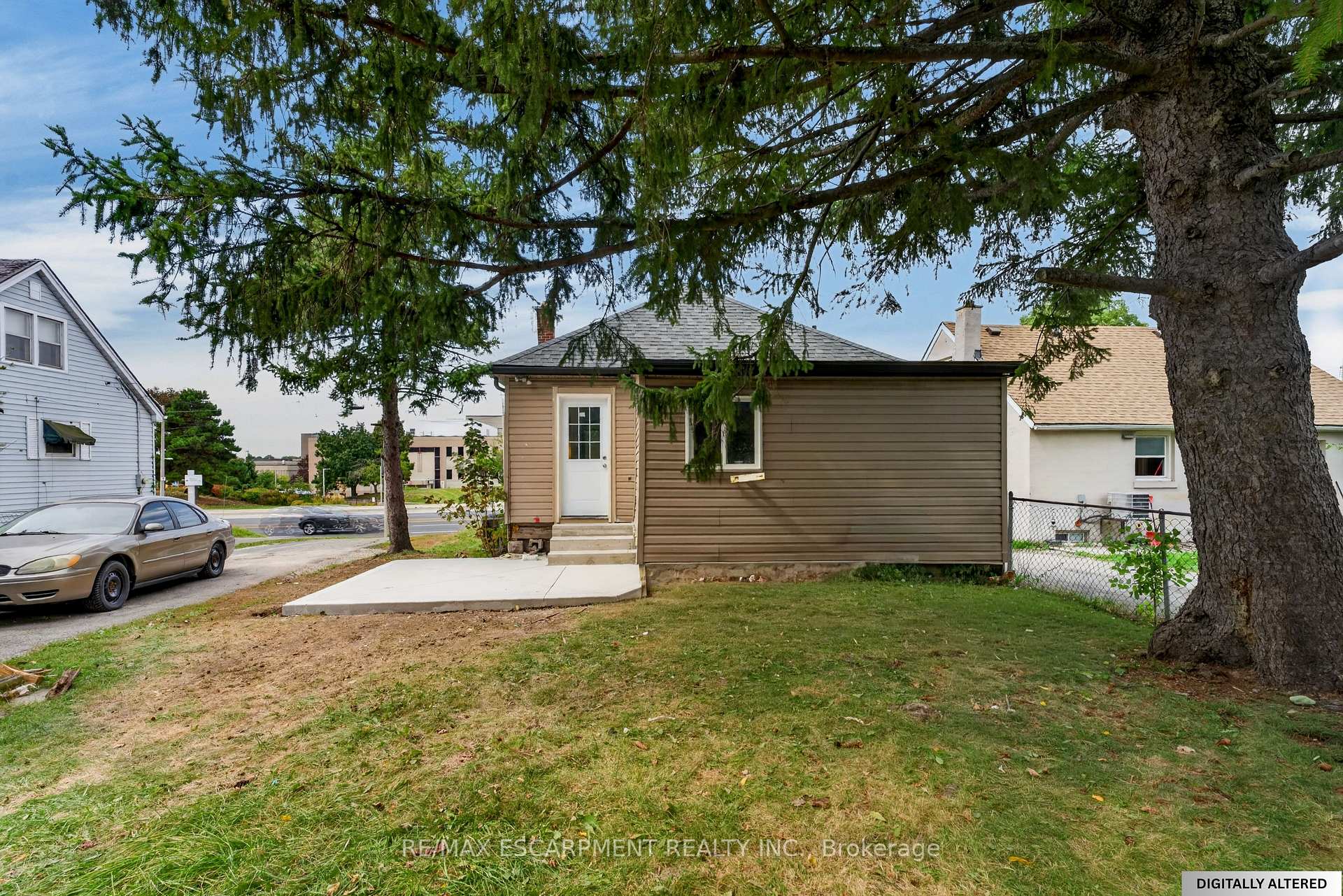 Photo 20 of 241 West 5th Street W, Hamilton, Bonnington — HOMEH