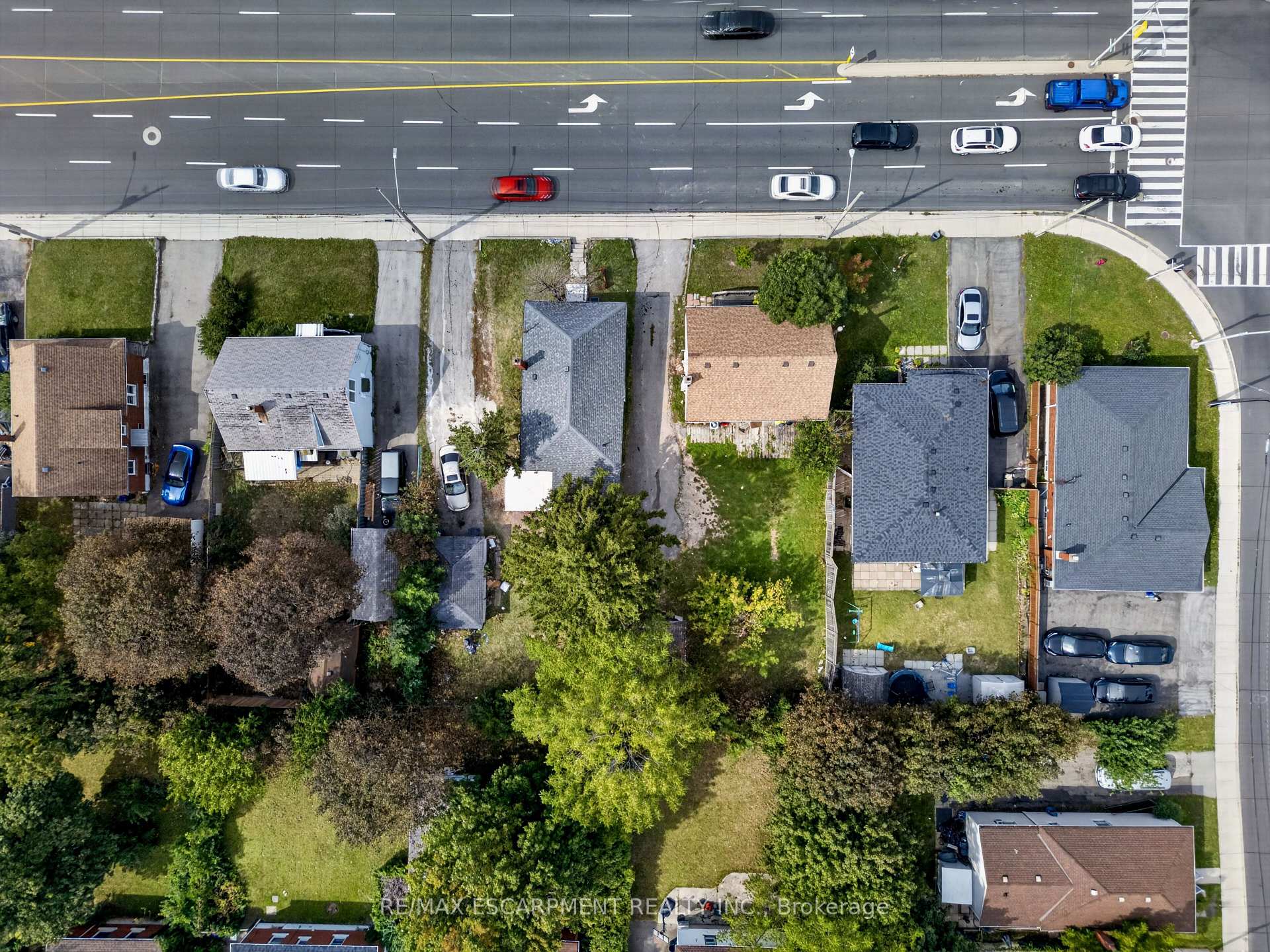Photo 25 of 241 West 5th Street W, Hamilton, Bonnington — HOMEH