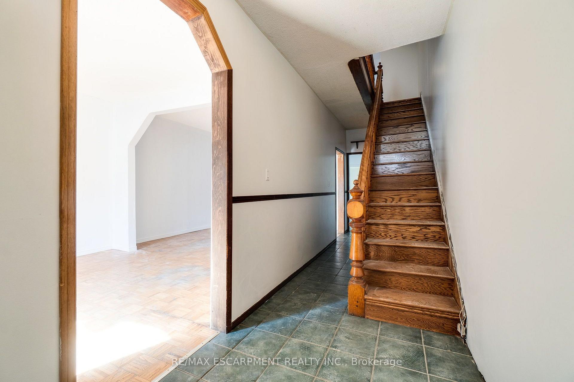 Photo 7 of 23 Oak Avenue, Hamilton, Landsdale — HOMEH