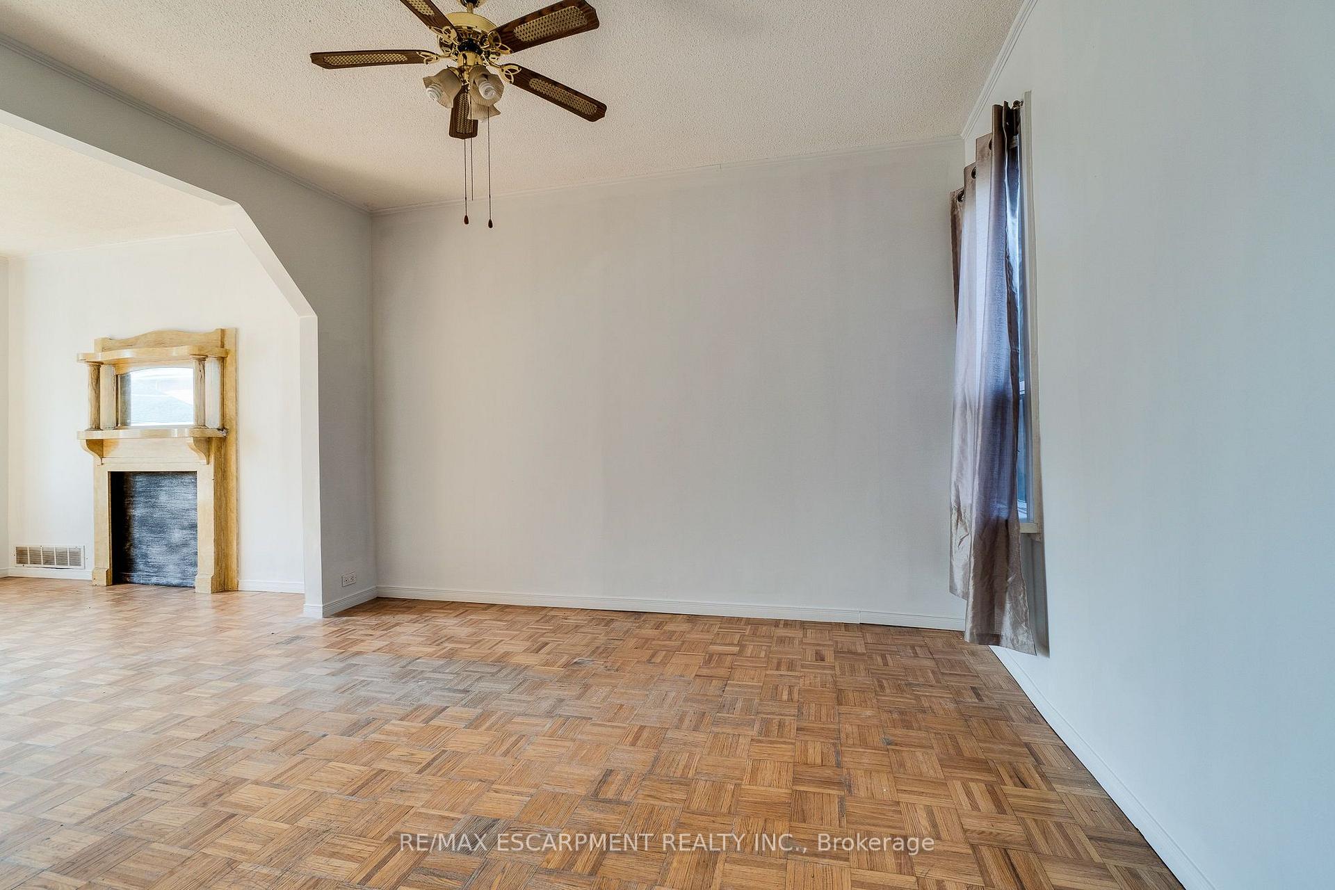 Photo 17 of 23 Oak Avenue, Hamilton, Landsdale — HOMEH