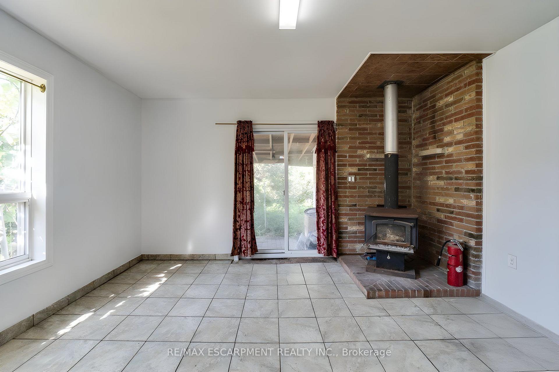 Photo 27 of 23 Oak Avenue, Hamilton, Landsdale — HOMEH