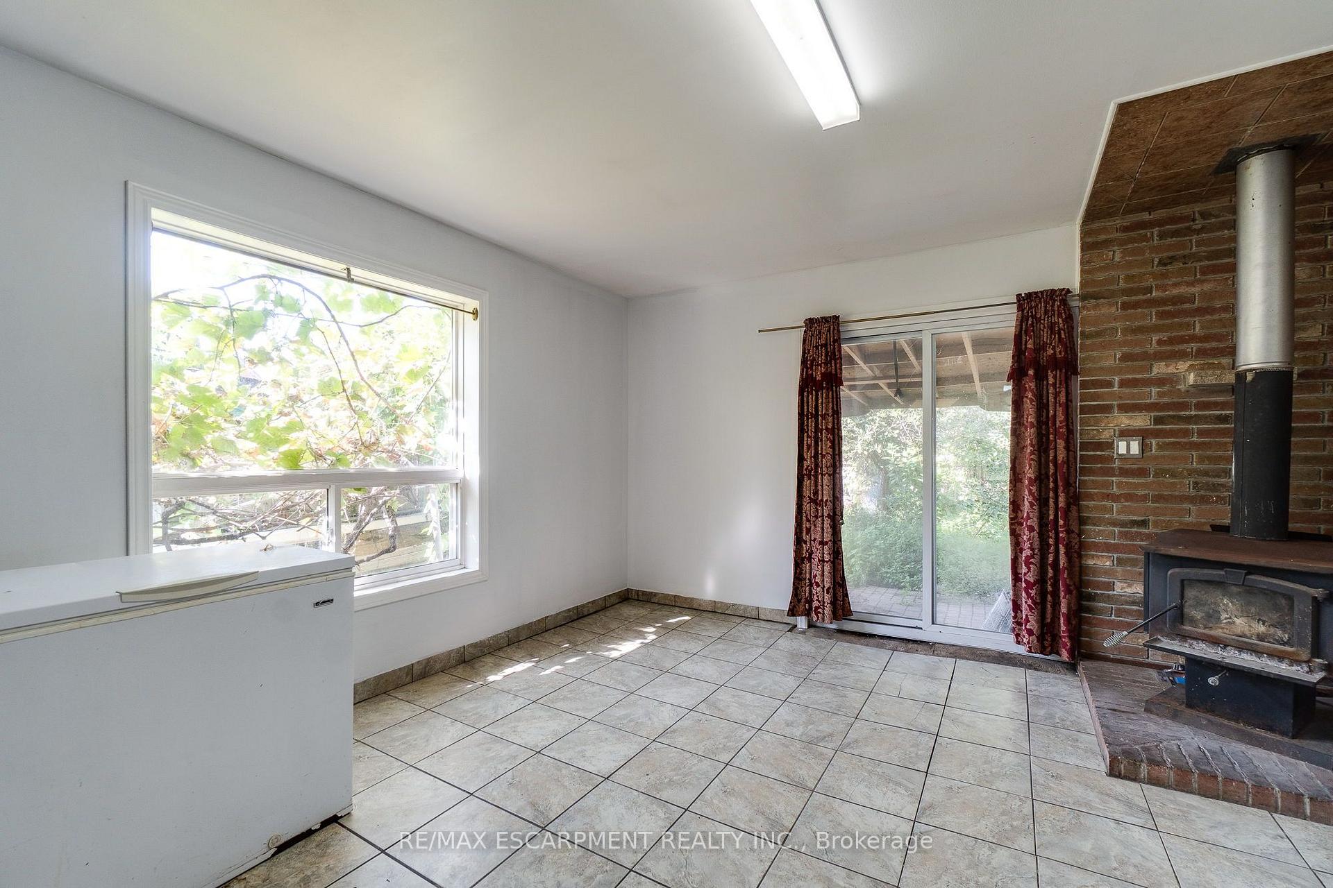 Photo 28 of 23 Oak Avenue, Hamilton, Landsdale — HOMEH