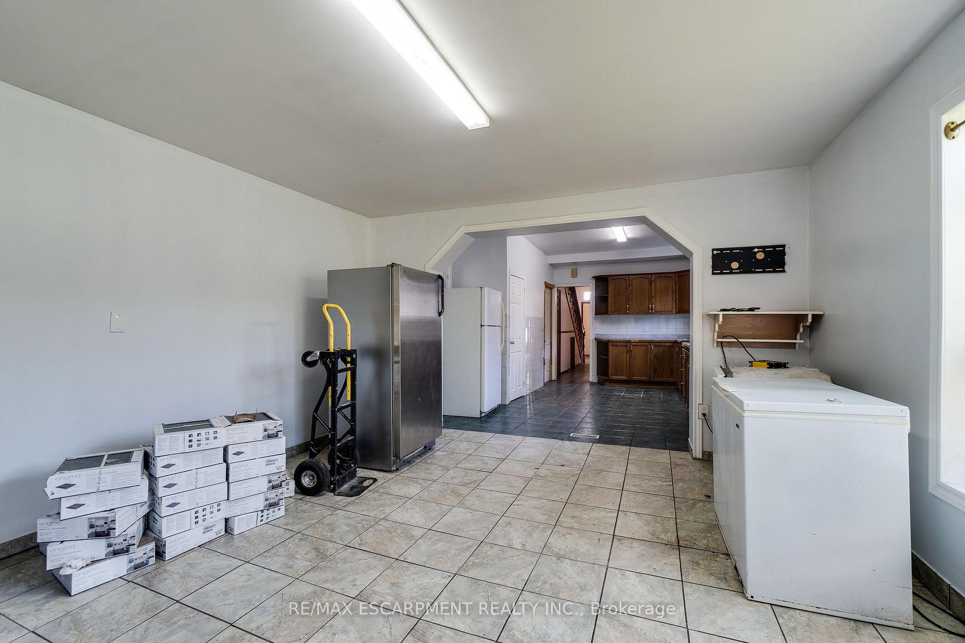 Photo 29 of 23 Oak Avenue, Hamilton, Landsdale — HOMEH