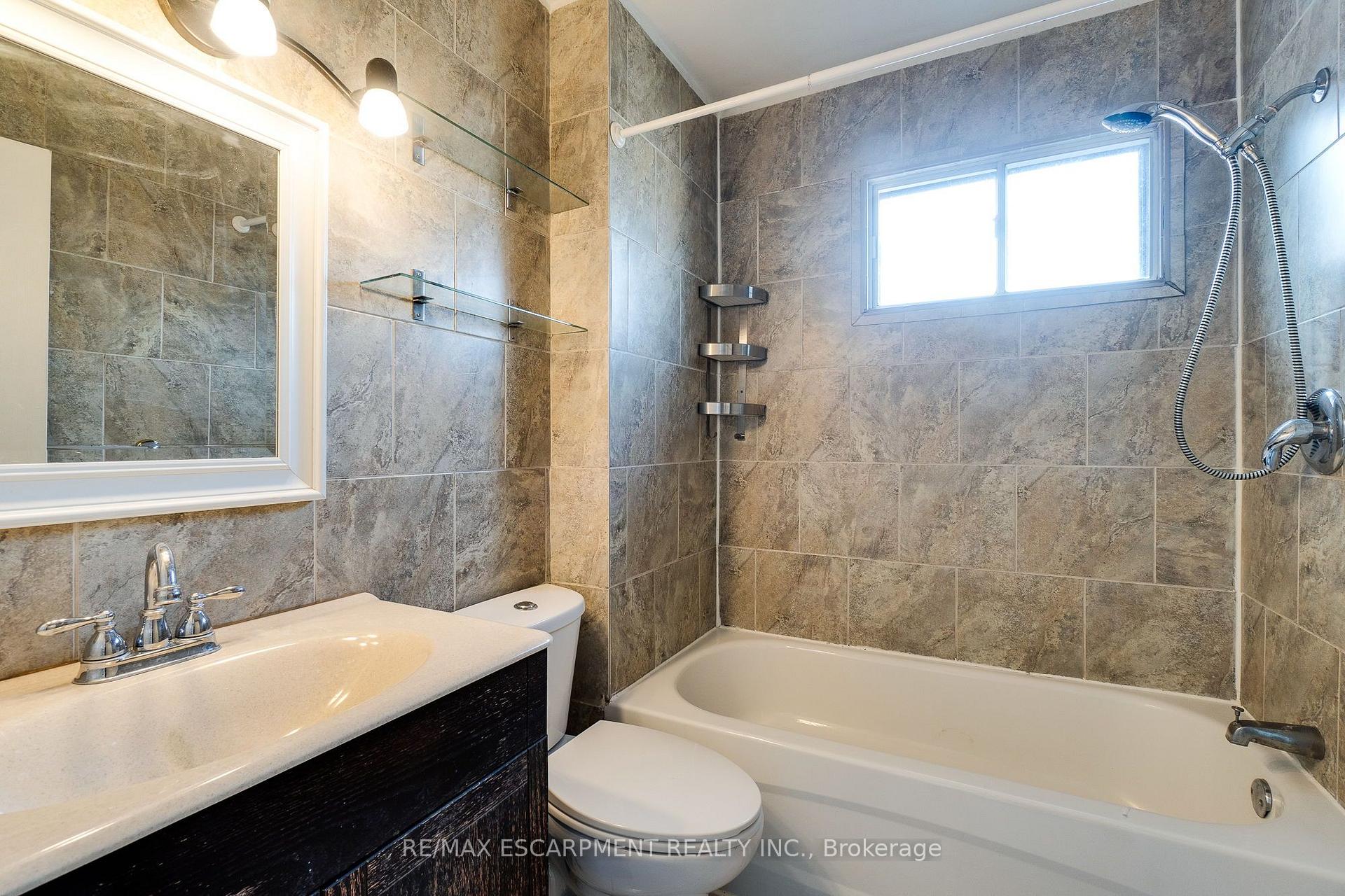 Photo 42 of 23 Oak Avenue, Hamilton, Landsdale — HOMEH
