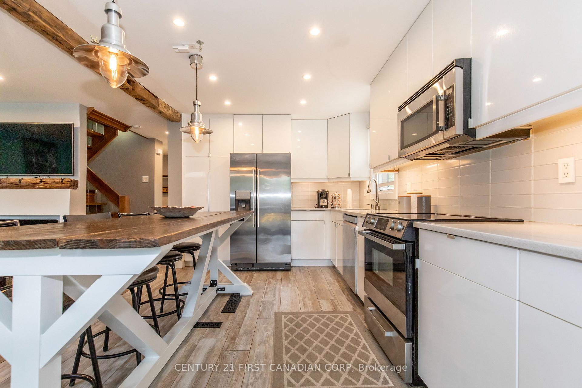 Photo 12 of 1279 Jalna Boulevard, London, South X — HOMEH