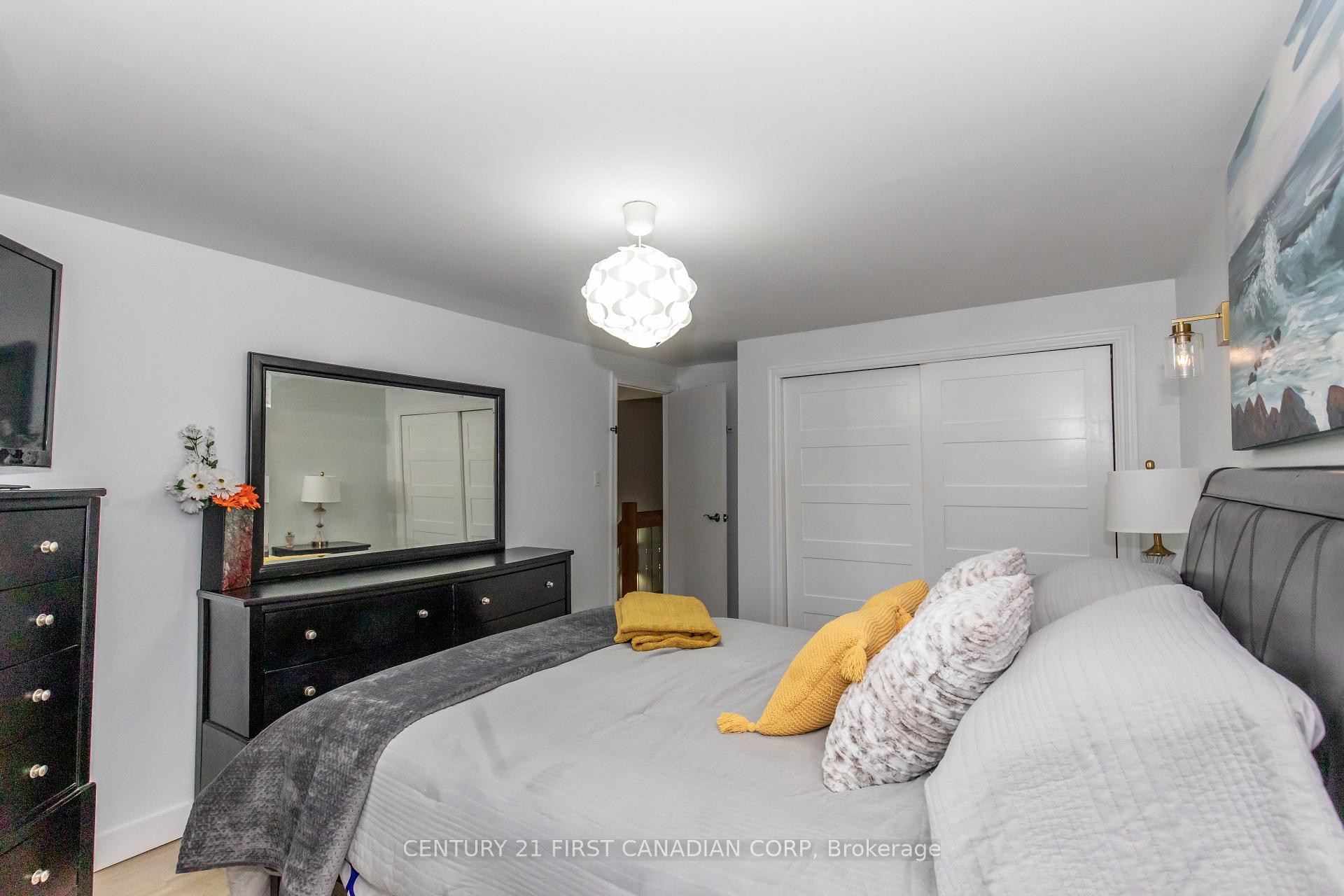 Photo 16 of 1279 Jalna Boulevard, London, South X — HOMEH