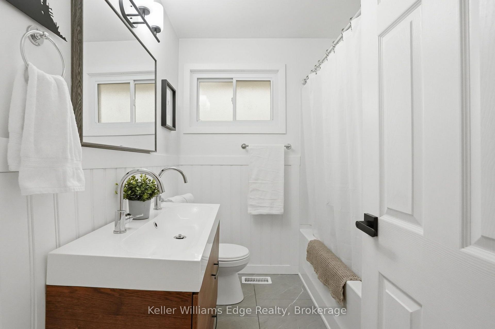 Photo 14 of 131 West 34th Street, Hamilton, Westcliffe — HOMEH