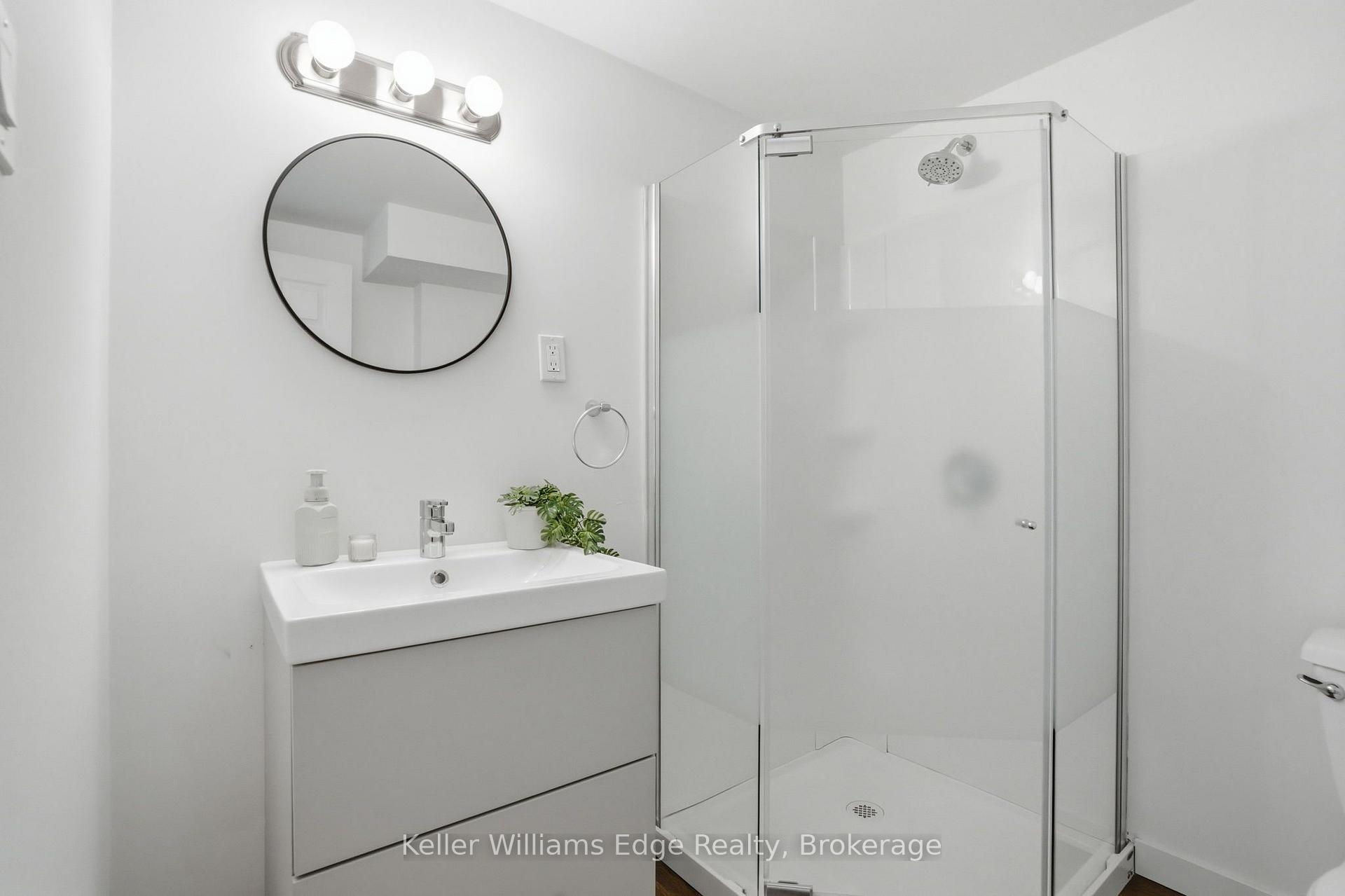 Photo 25 of 131 West 34th Street, Hamilton, Westcliffe — HOMEH