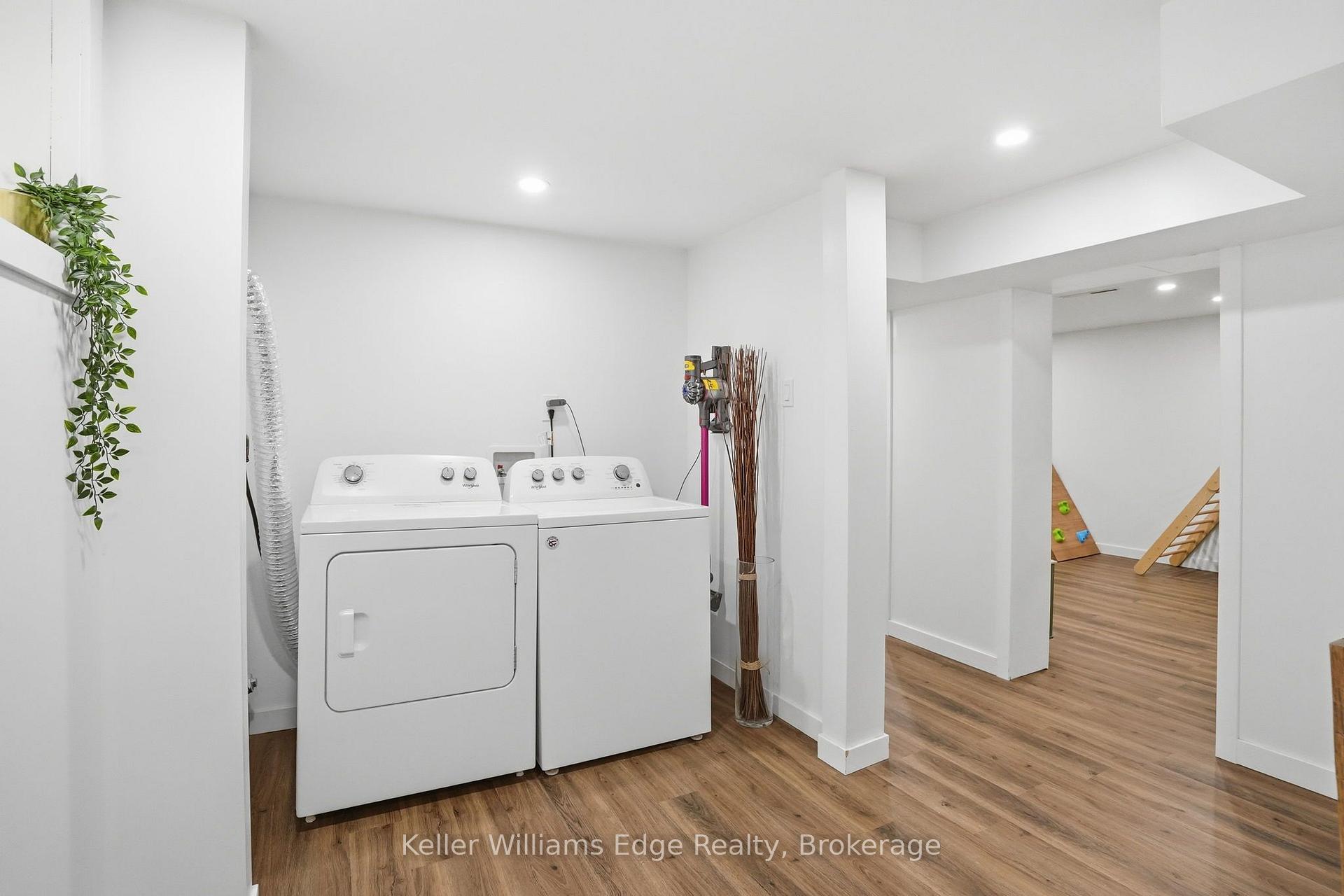 Photo 26 of 131 West 34th Street, Hamilton, Westcliffe — HOMEH
